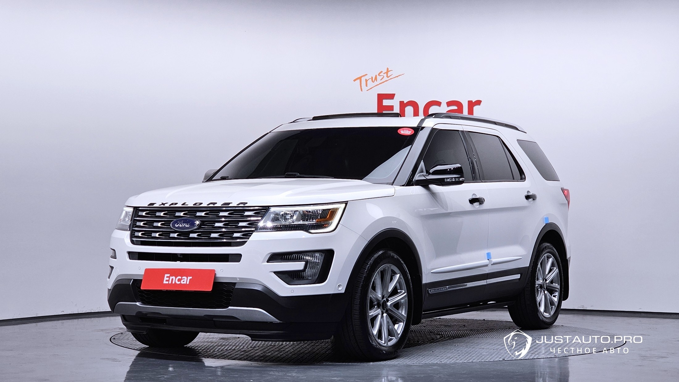 Автомобиль Ford Explorer