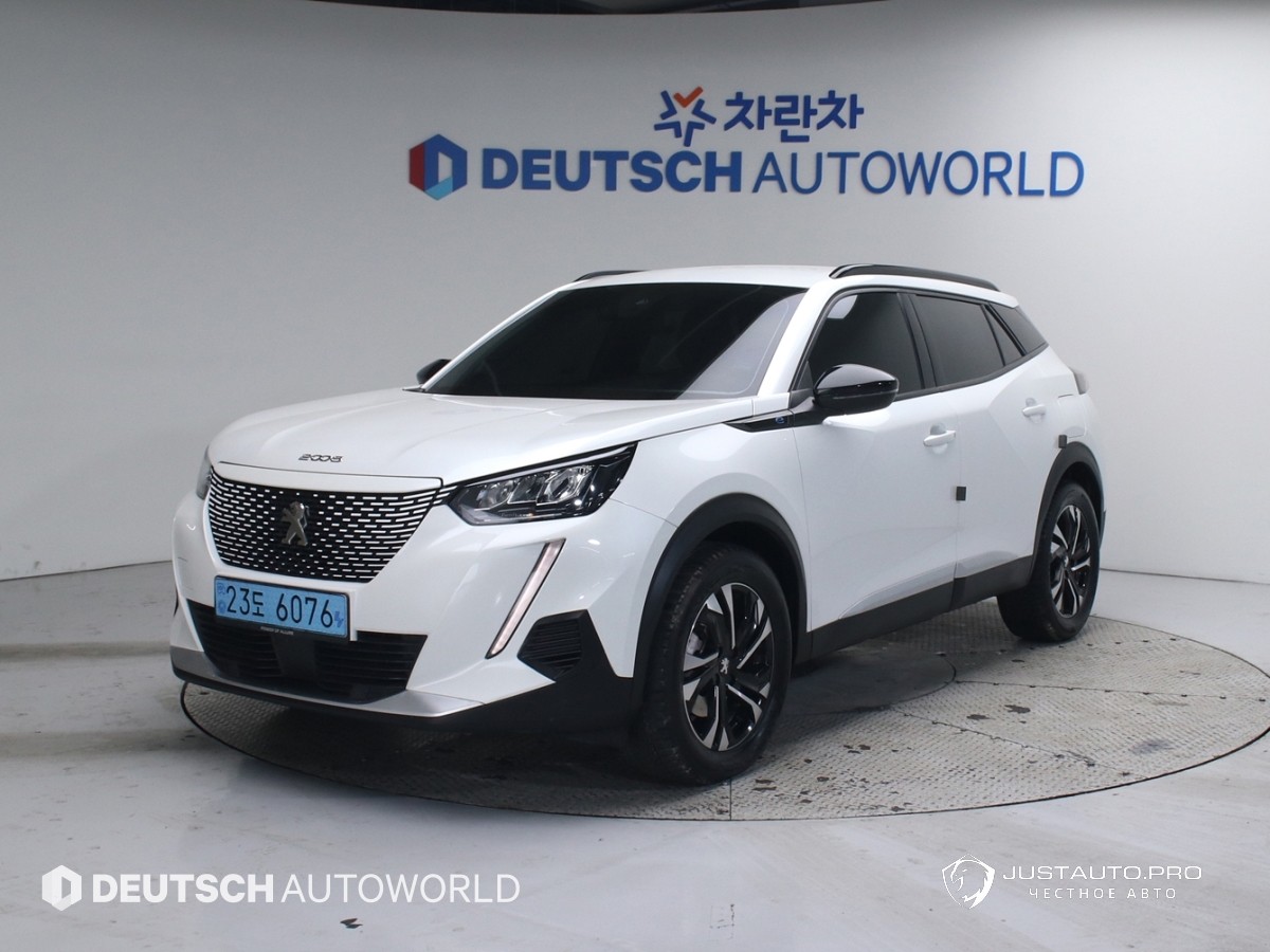 Автомобиль Peugeot 2008