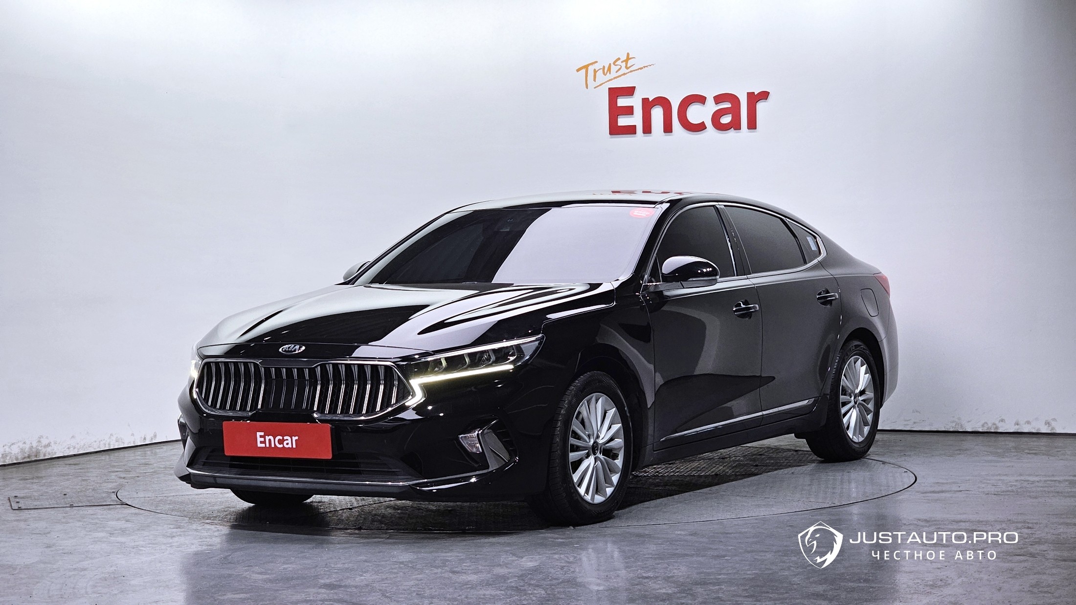 Автомобиль Kia K7