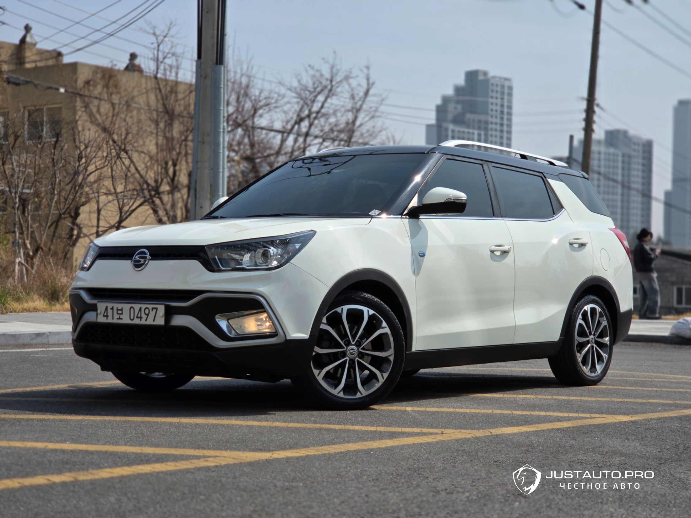 Автомобиль KG_Mobility_Ssangyong TIBOLI
