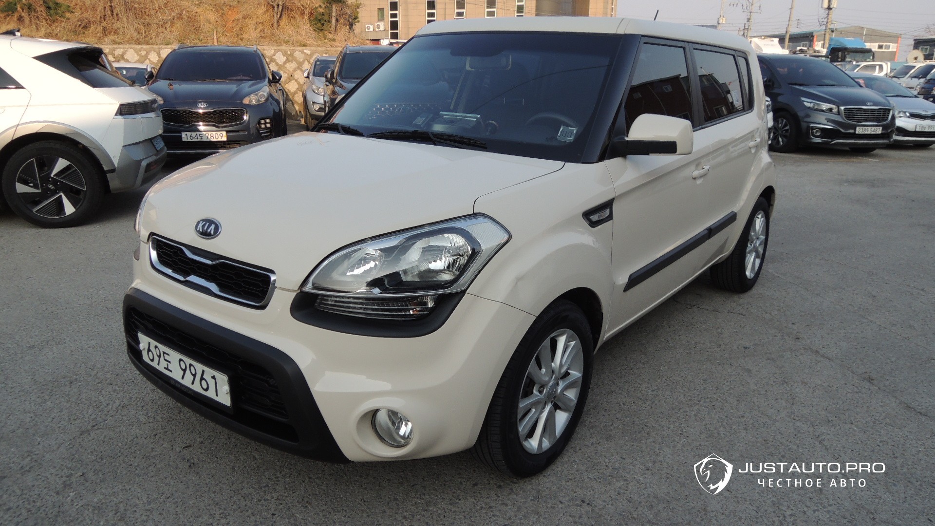 Автомобиль Kia Soul