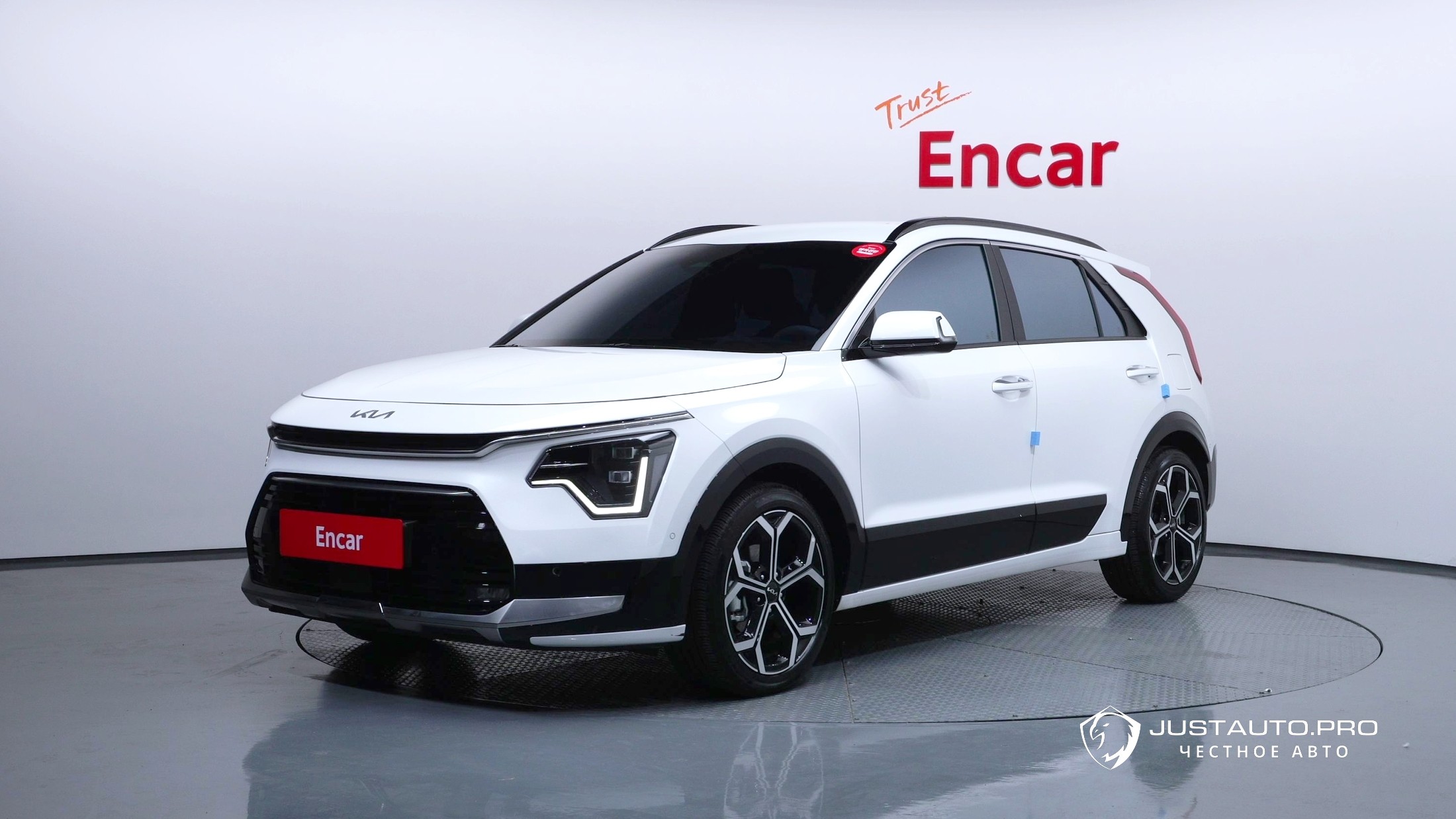 Автомобиль Kia Niro