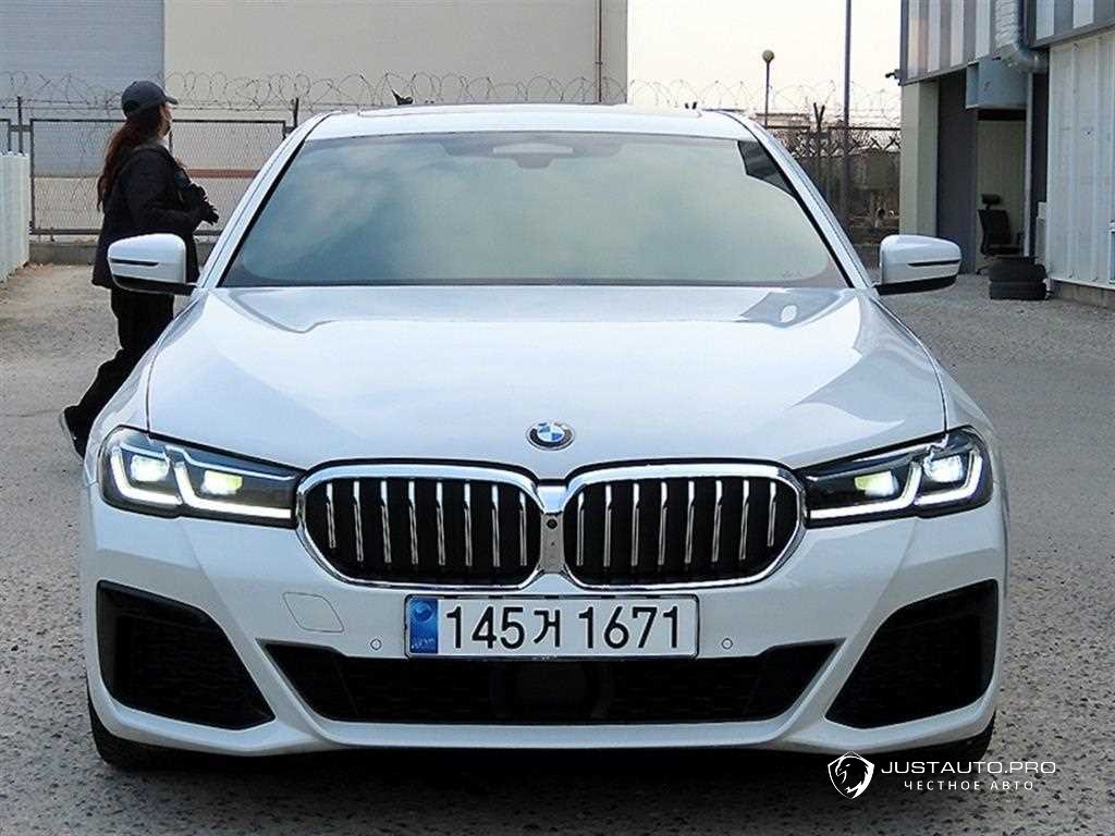 Автомобиль BMW 5-Series