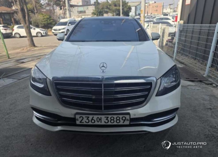 Автомобиль Mercedes-Benz S-Class