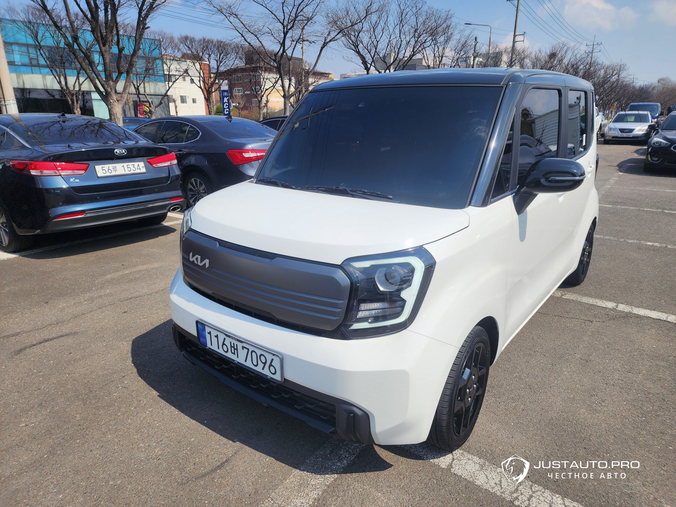 Автомобиль Kia RAY