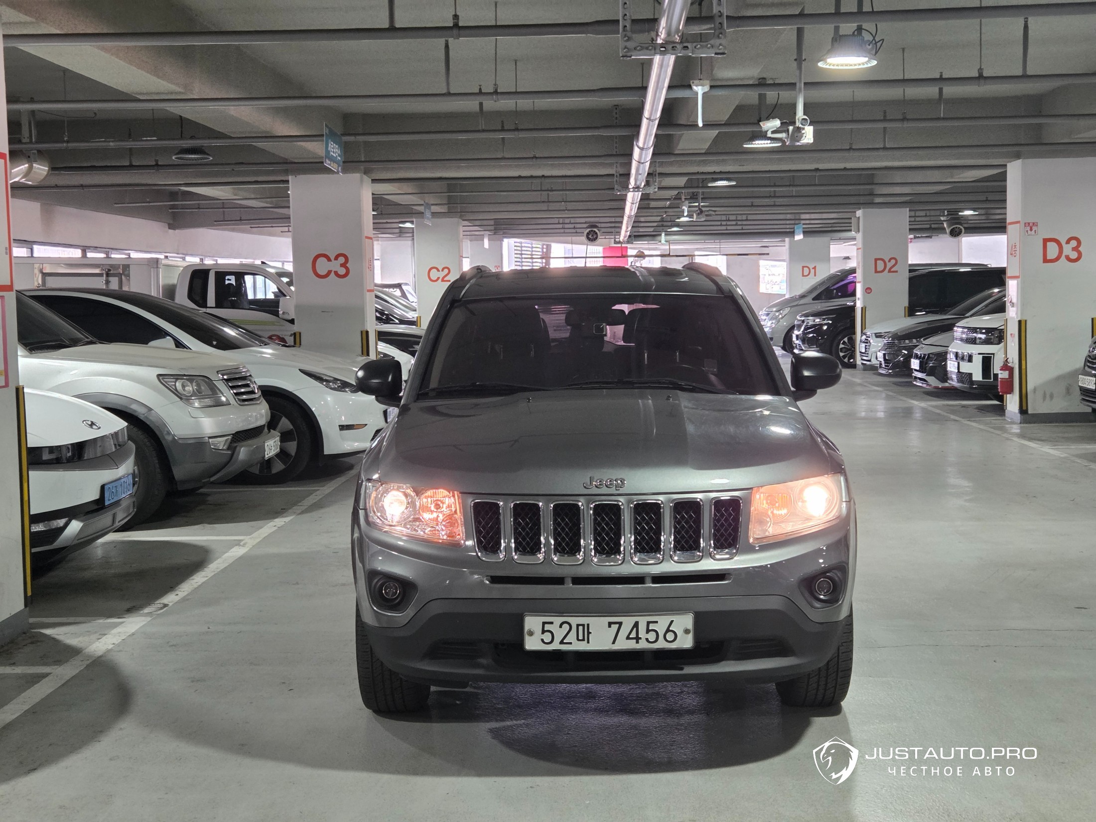 Автомобиль Jeep Compass