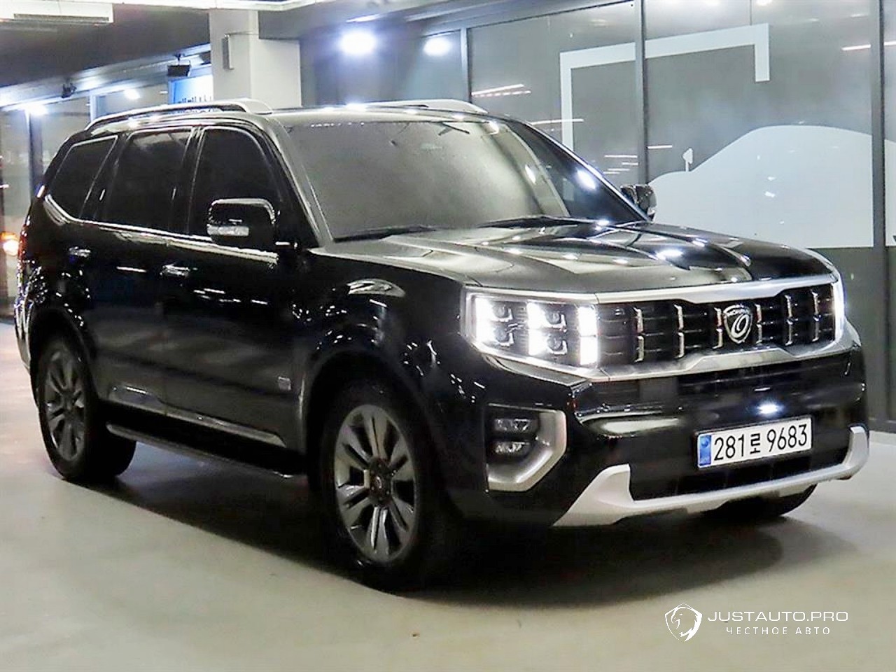 Автомобиль Kia Mohave