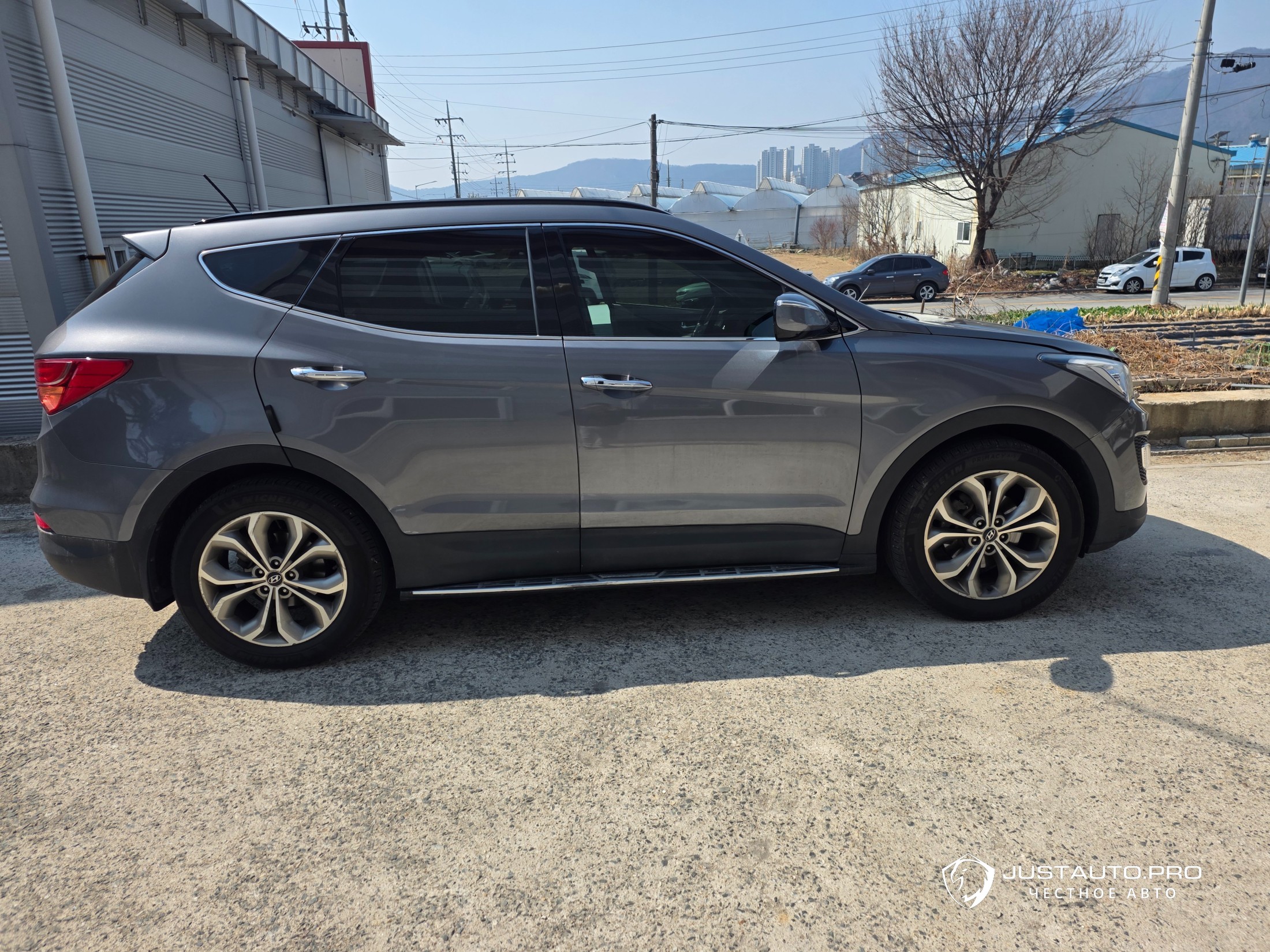 Автомобиль Hyundai Santafe
