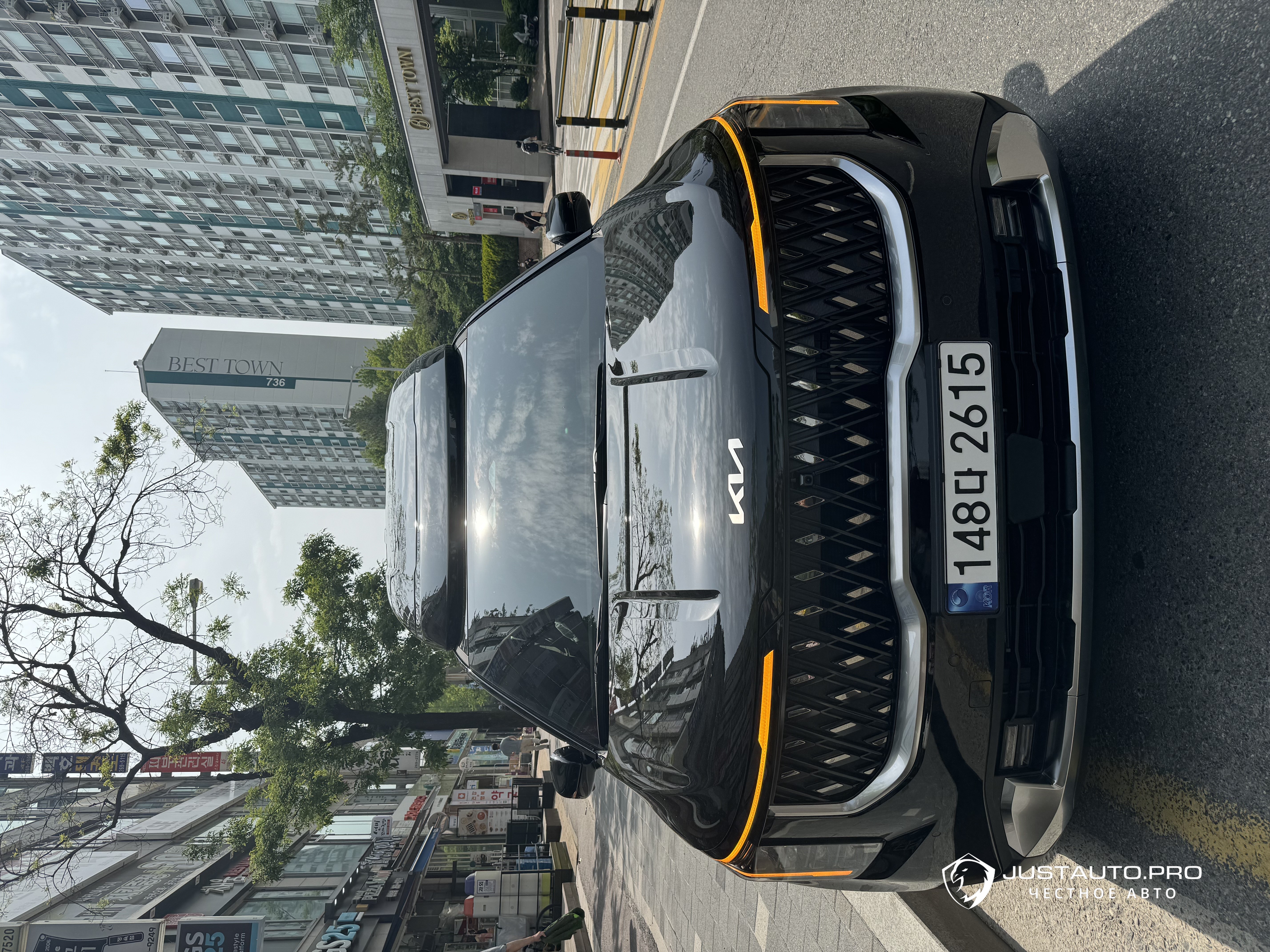 Автомобиль Kia Canival