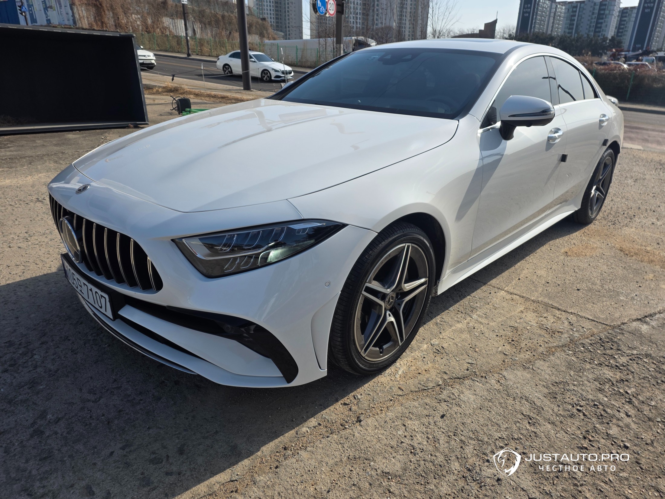 Автомобиль Mercedes-Benz CLS-Class