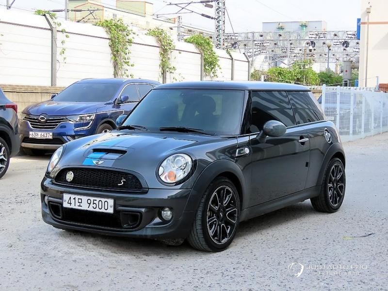 Автомобиль Mini Cooper