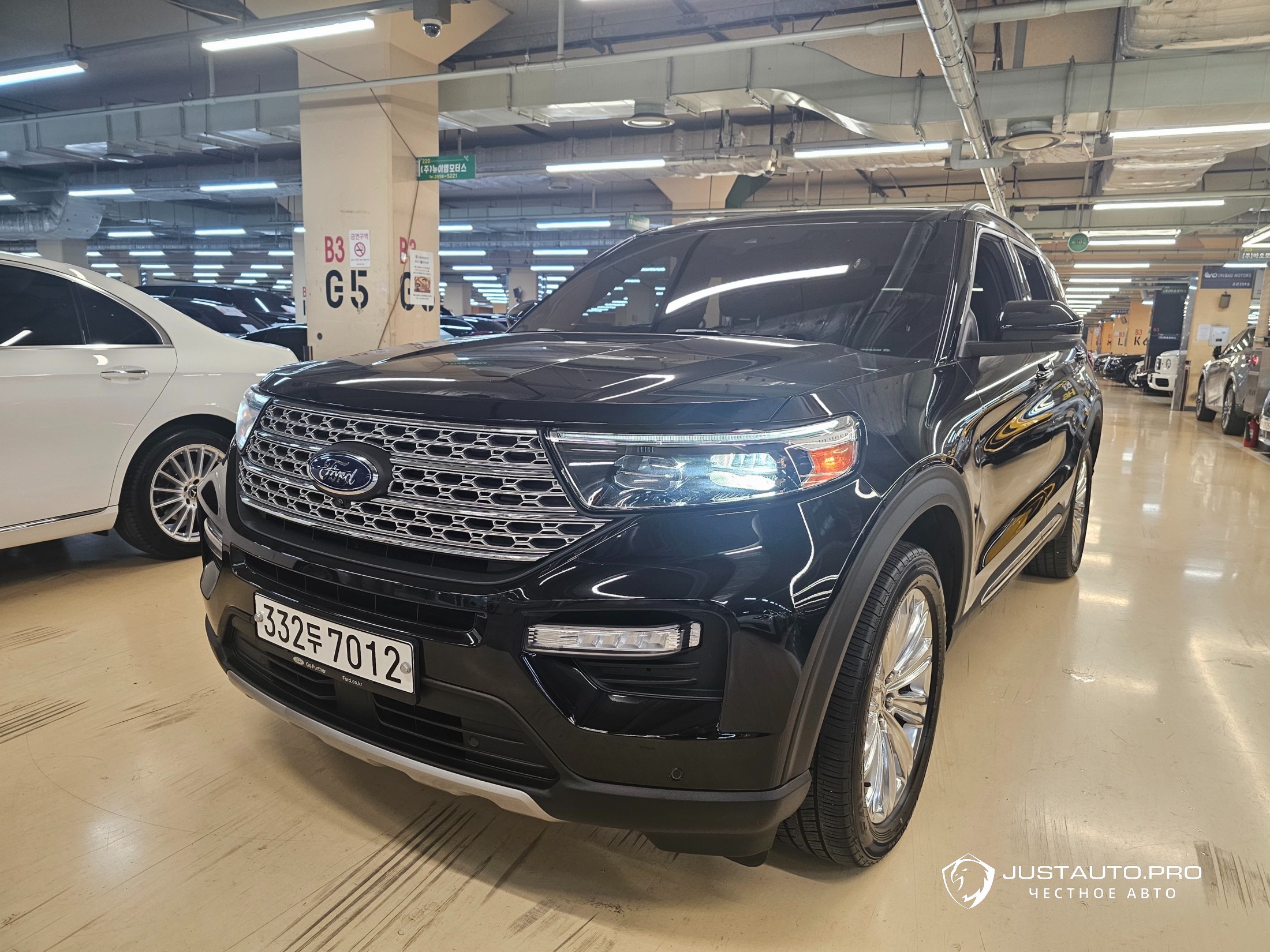 Автомобиль Ford Explorer