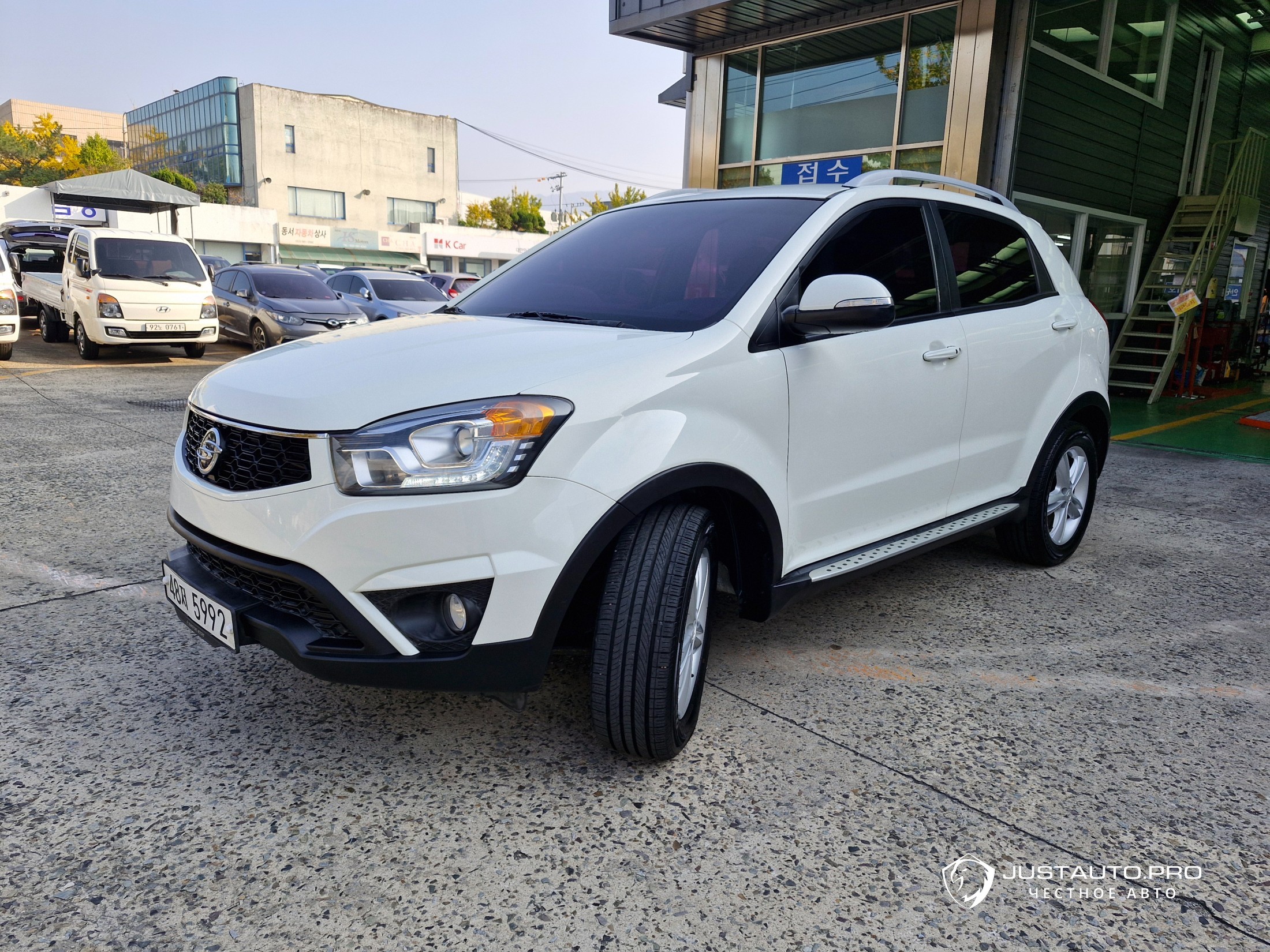 Автомобиль KG_Mobility_Ssangyong KORANDO