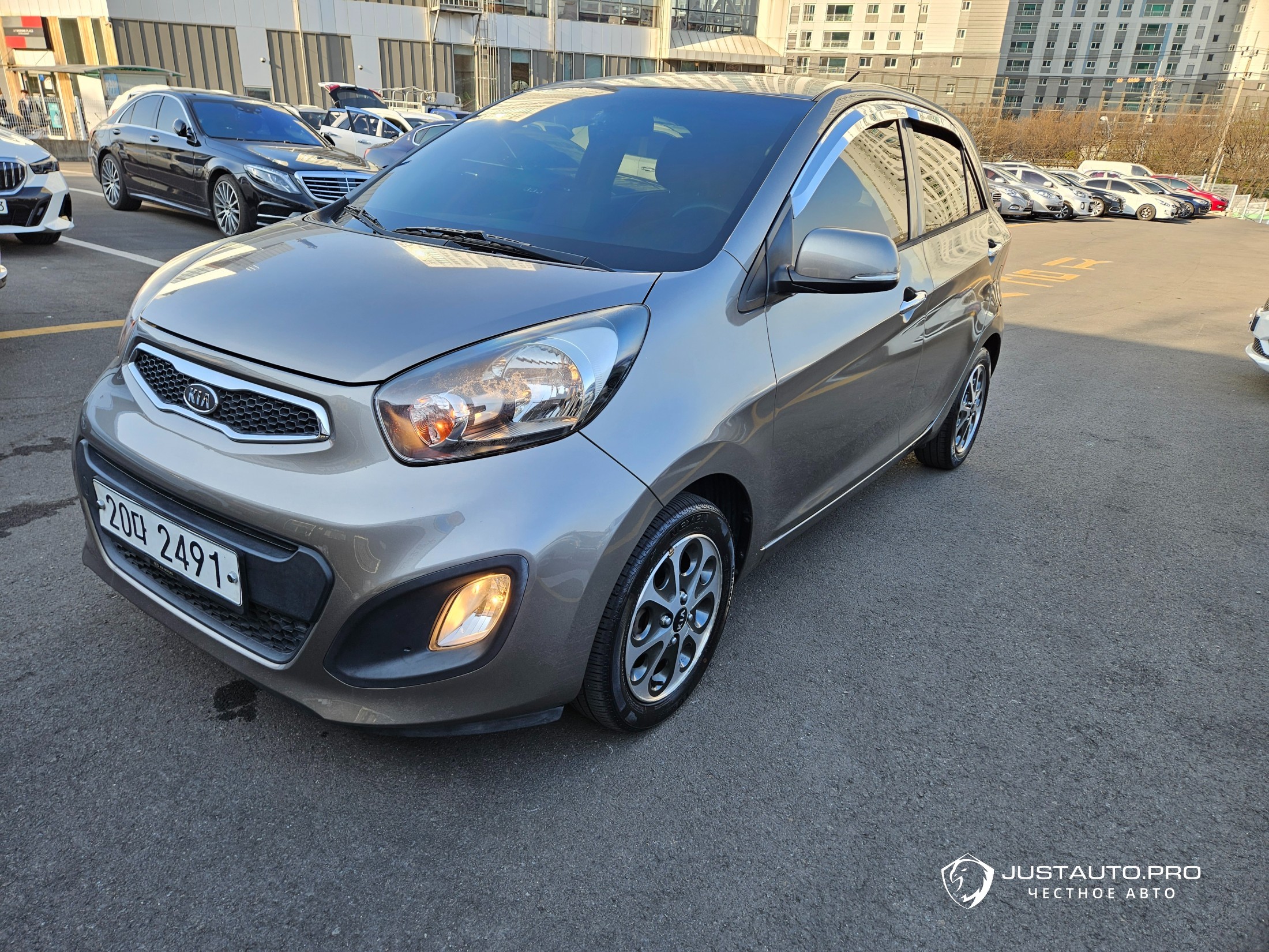 Автомобиль Kia morning