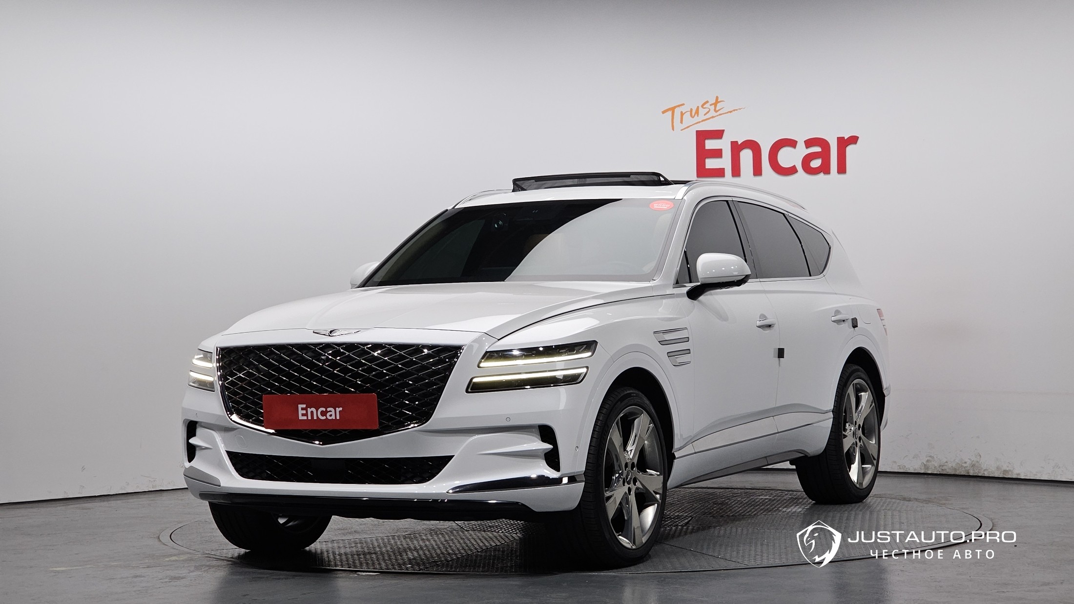 Автомобиль Genesis GV80