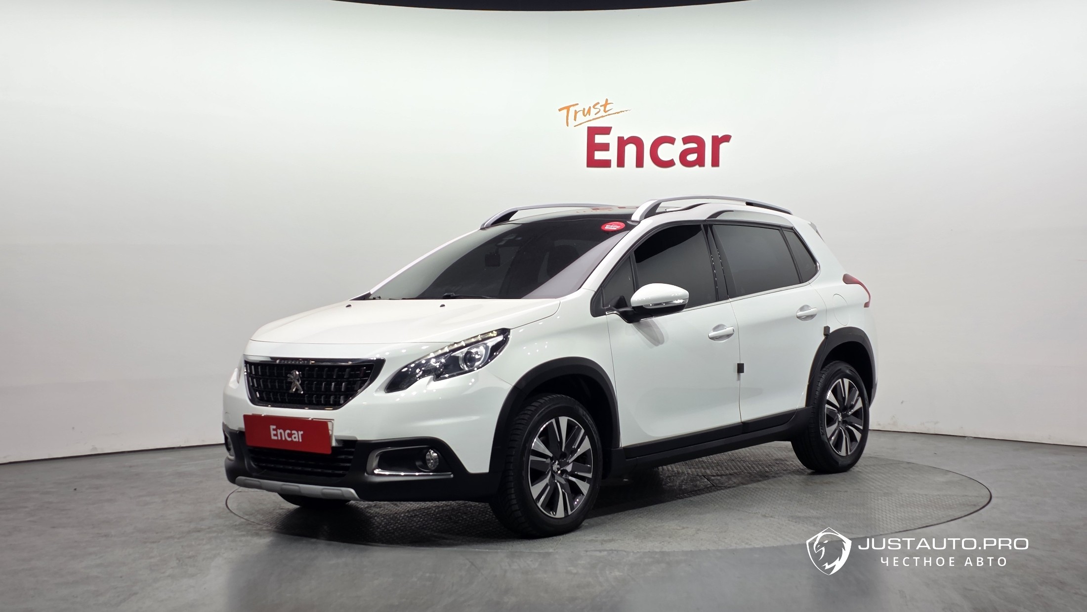 Автомобиль Peugeot 2008