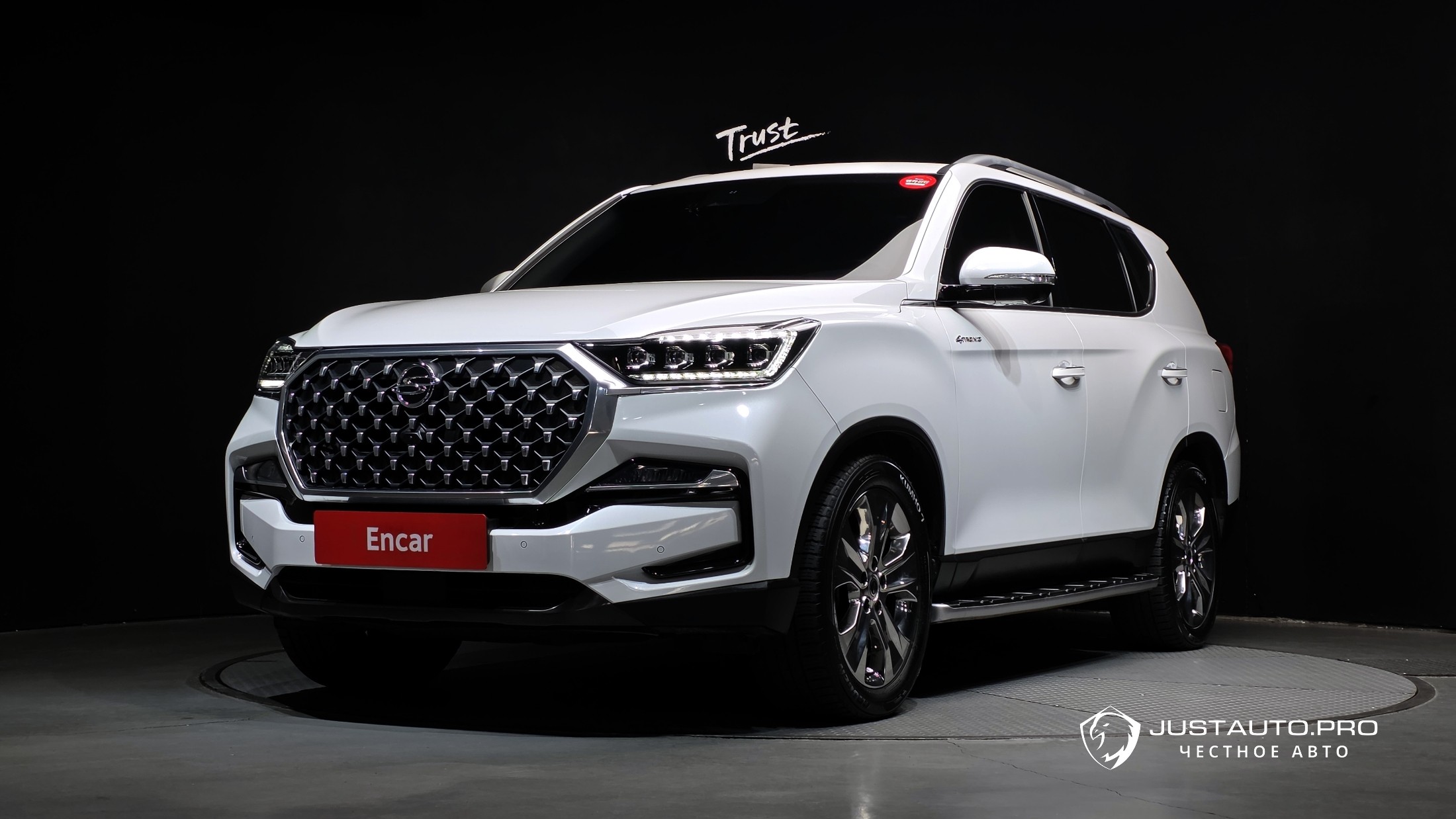 Автомобиль KG_Mobility_Ssangyong Rexton