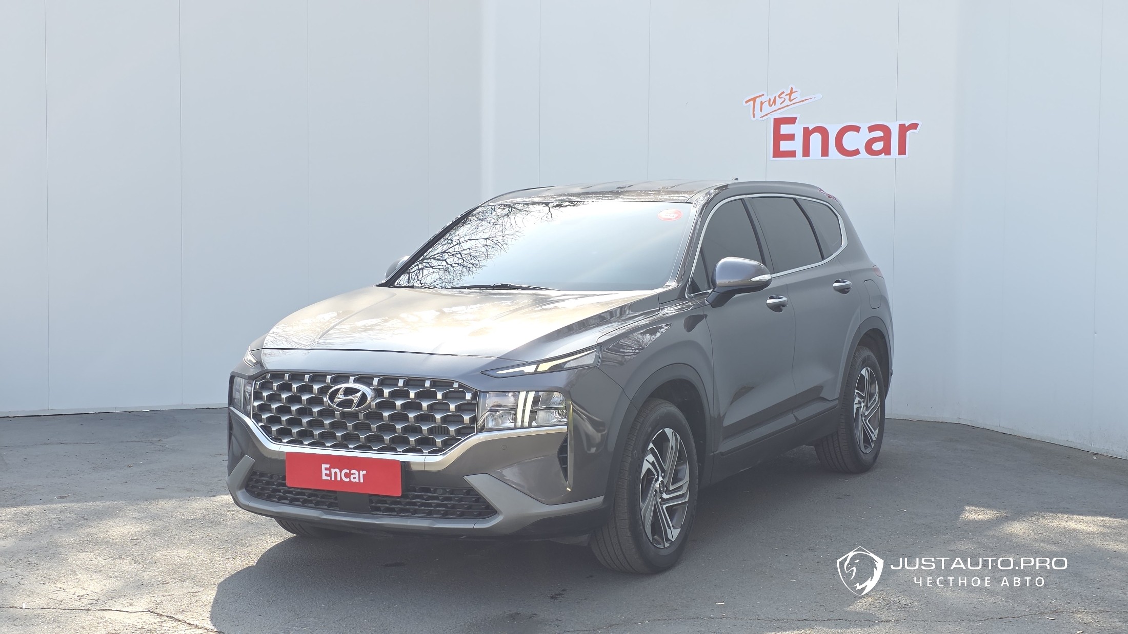 Автомобиль Hyundai Santafe