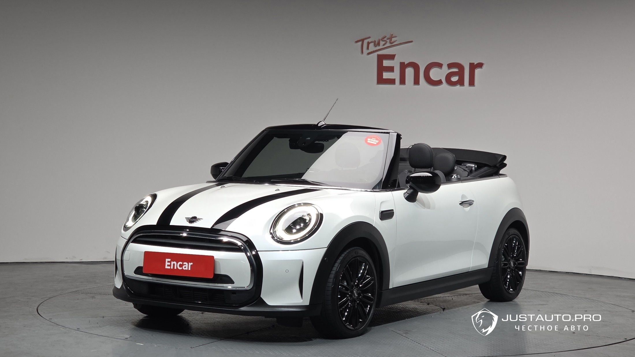 Автомобиль Mini Cooper Convertible