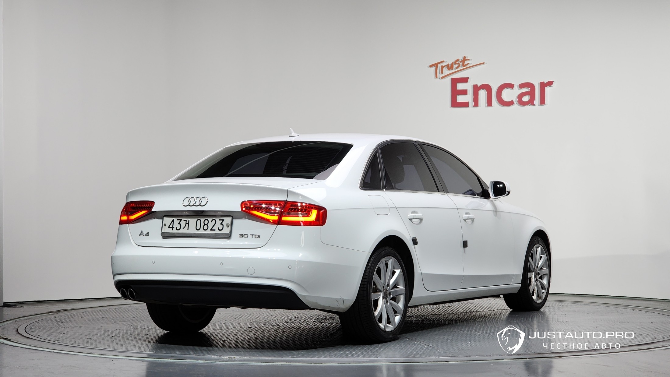 Автомобиль Audi A4