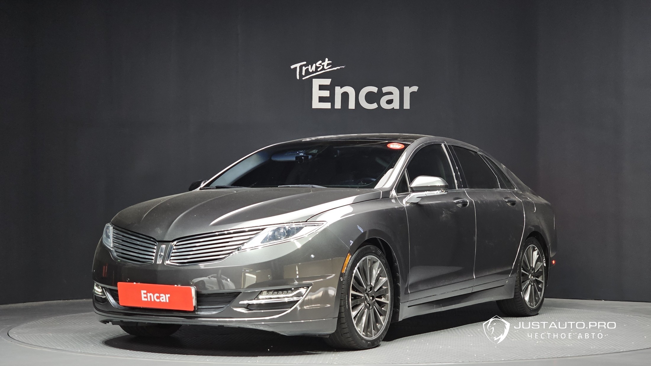 Автомобиль Lincoln MKZ