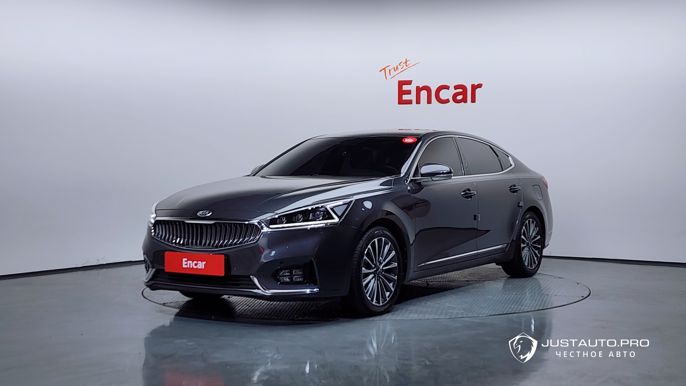 Автомобиль Kia K7