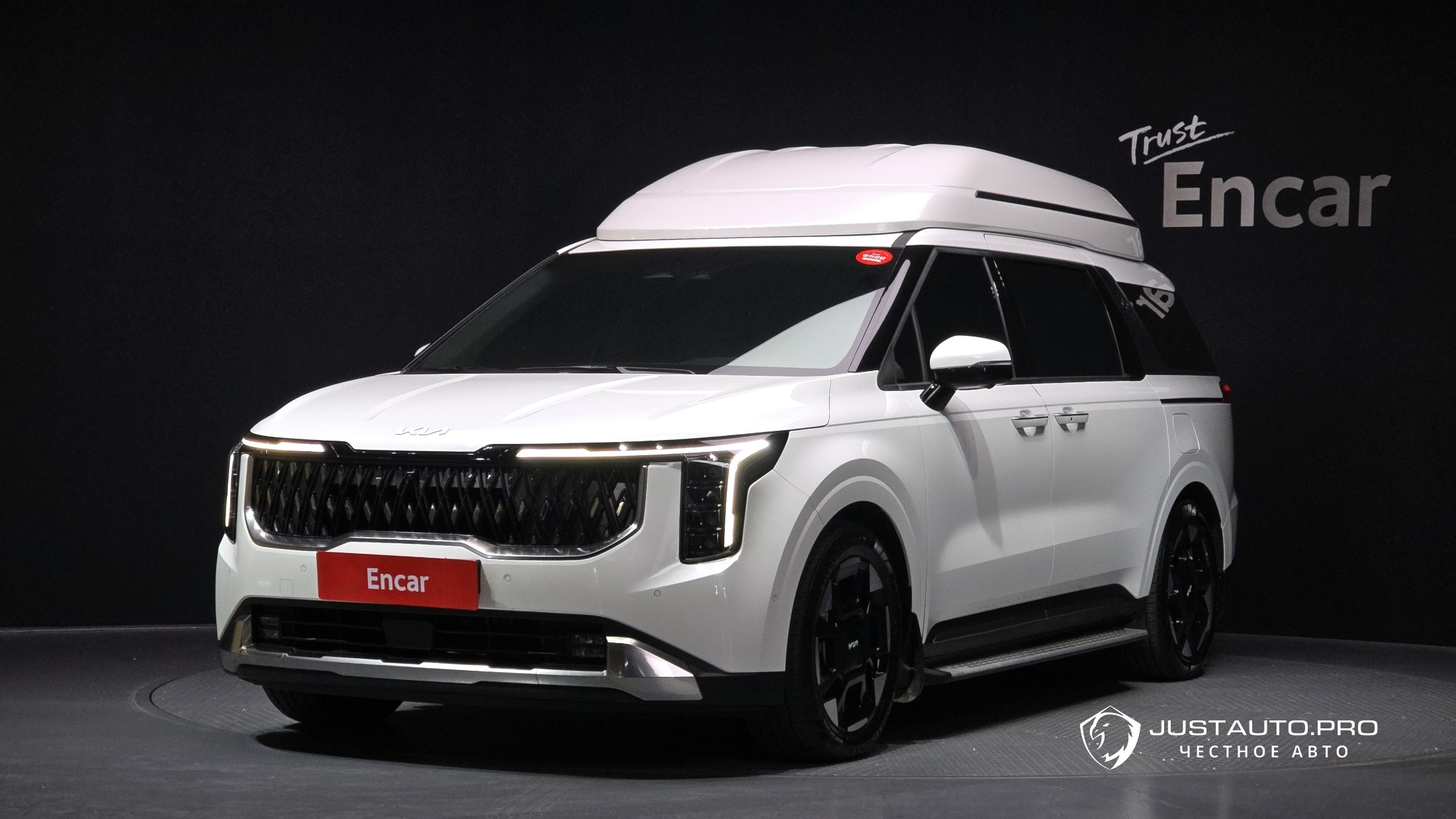 Автомобиль Kia Canival