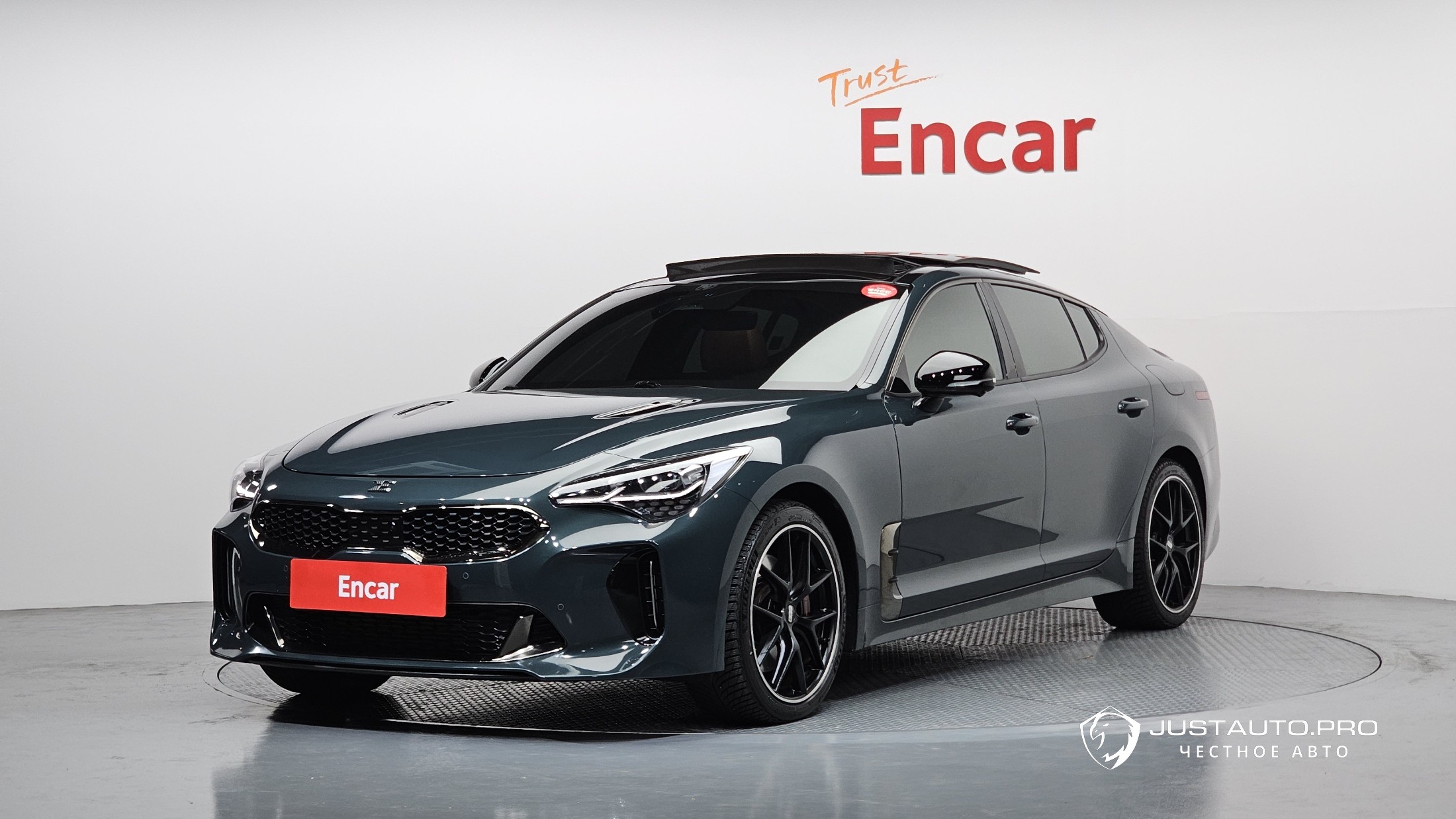 Автомобиль Kia Stinger
