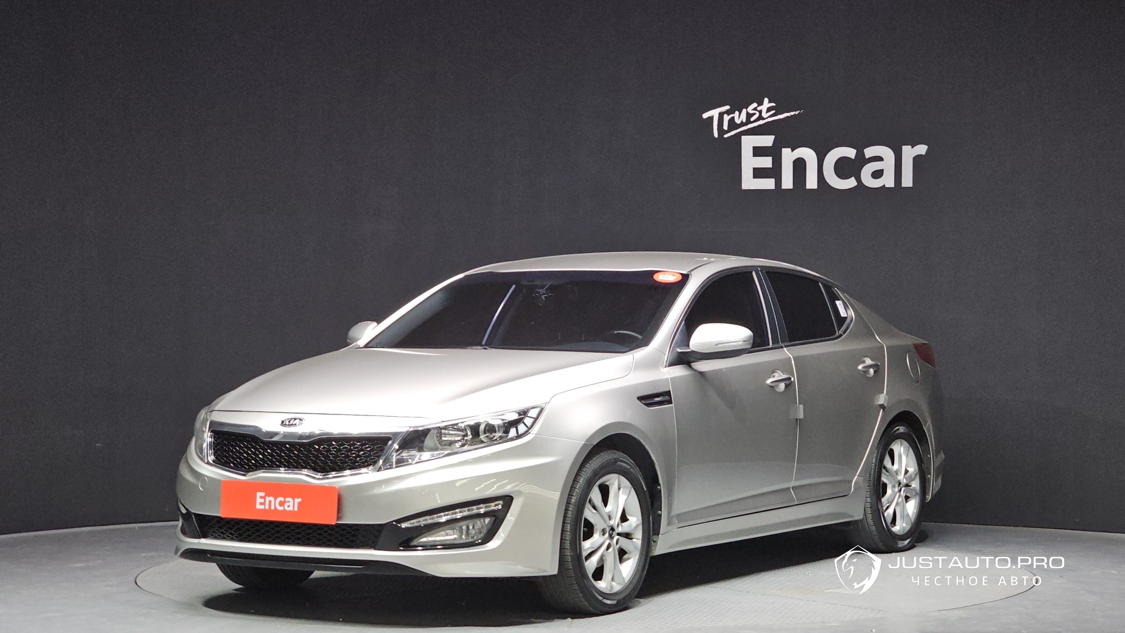 Автомобиль Kia K5