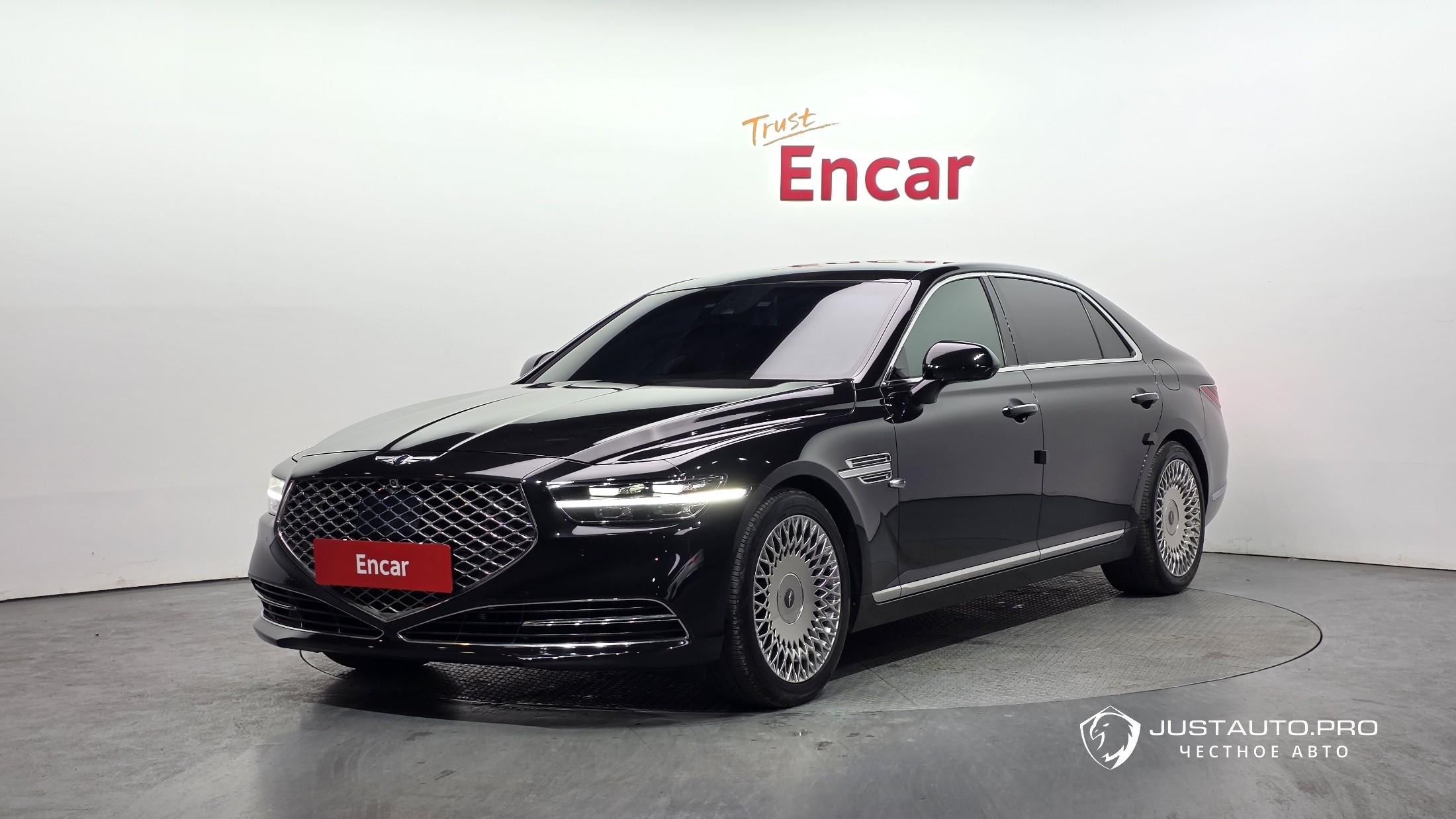 Автомобиль Genesis G90