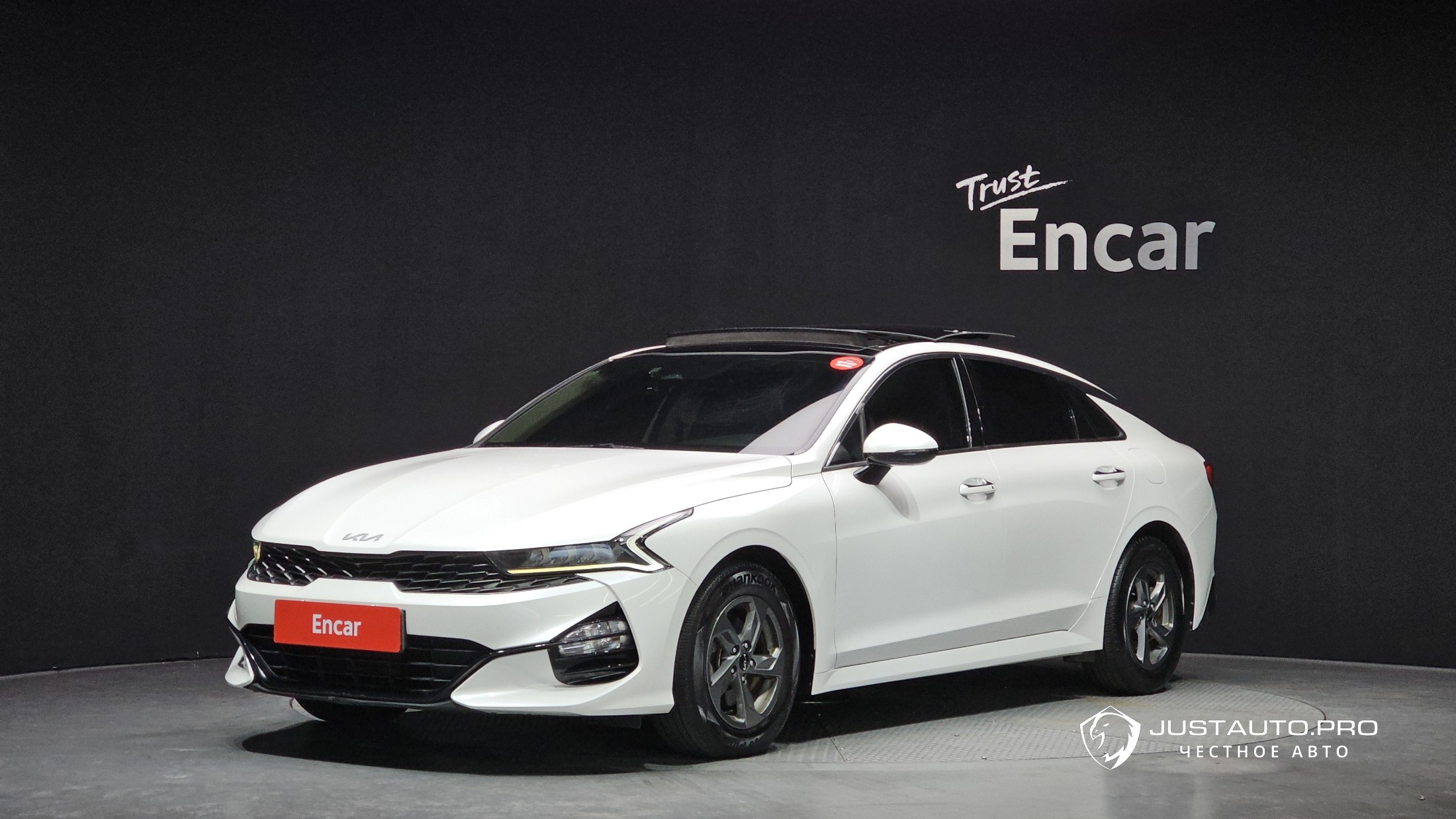 Автомобиль Kia K5