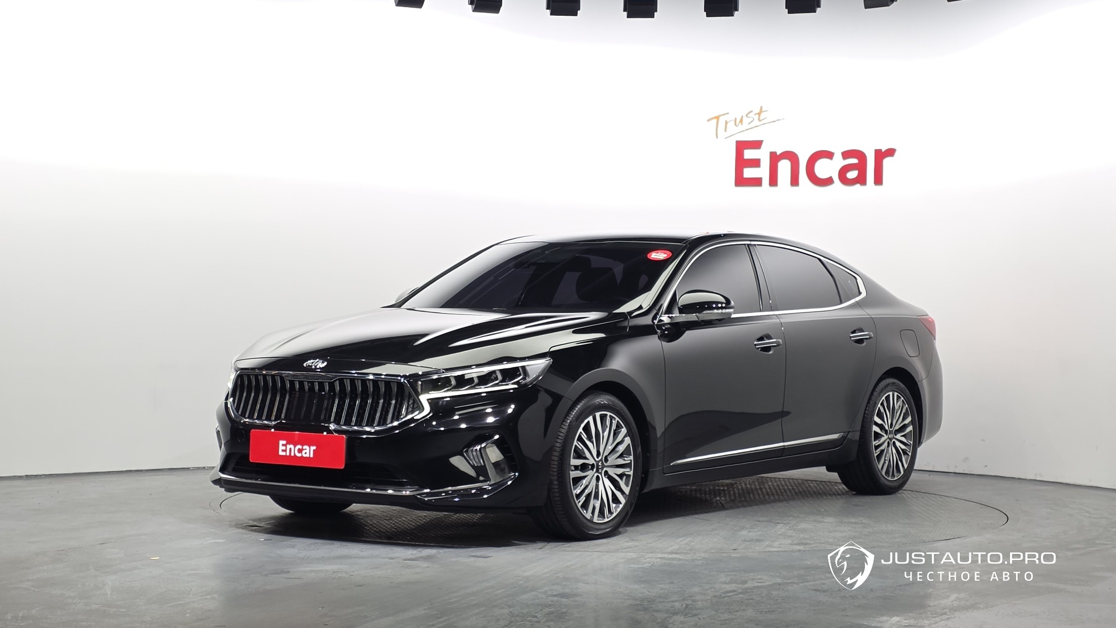 Автомобиль Kia K7