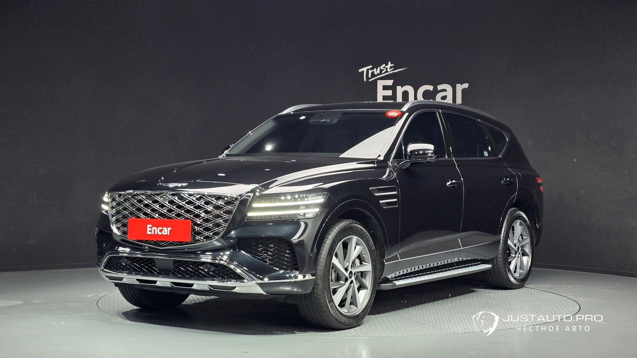 Автомобиль Genesis GV80