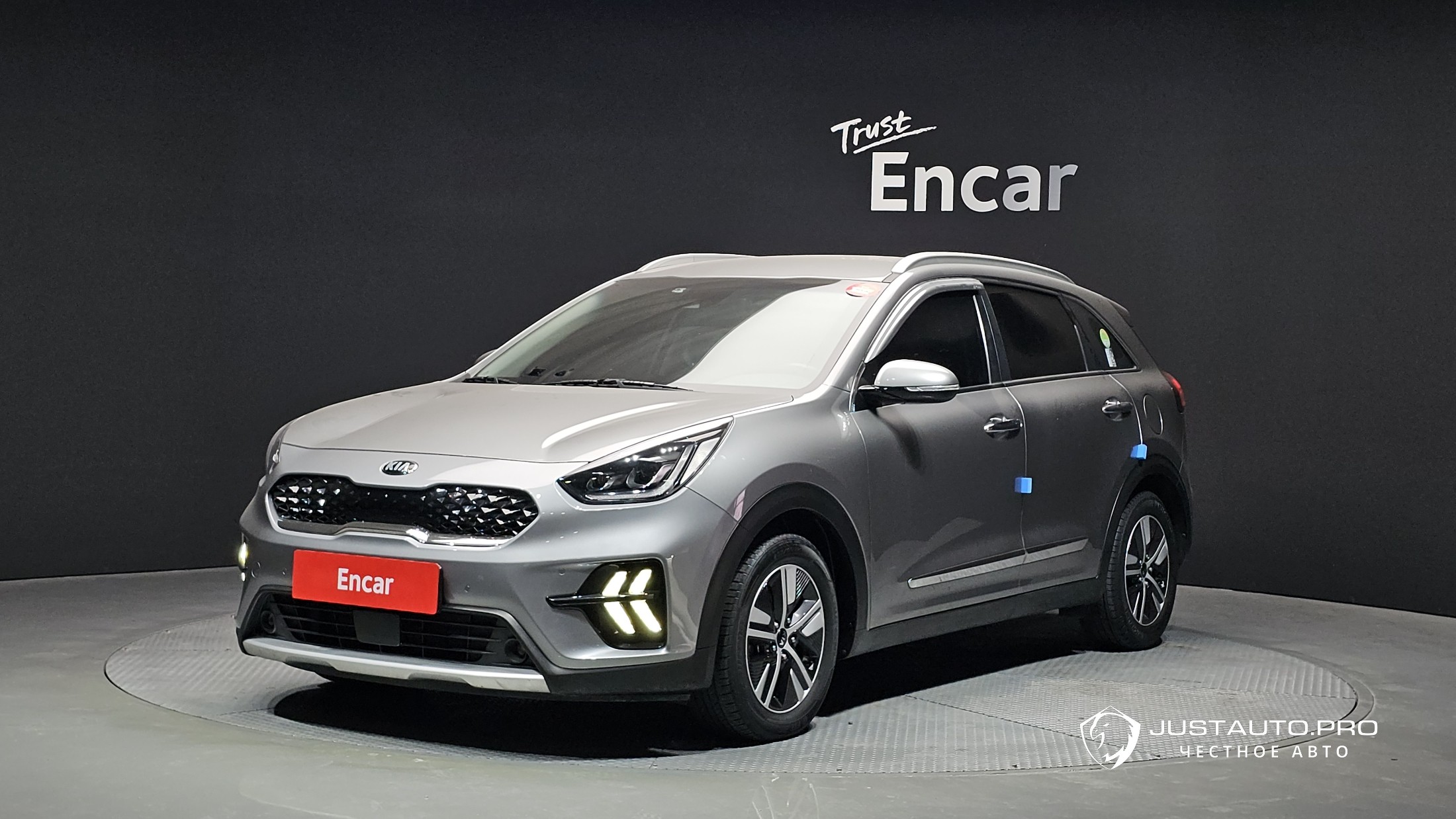 Автомобиль Kia Niro