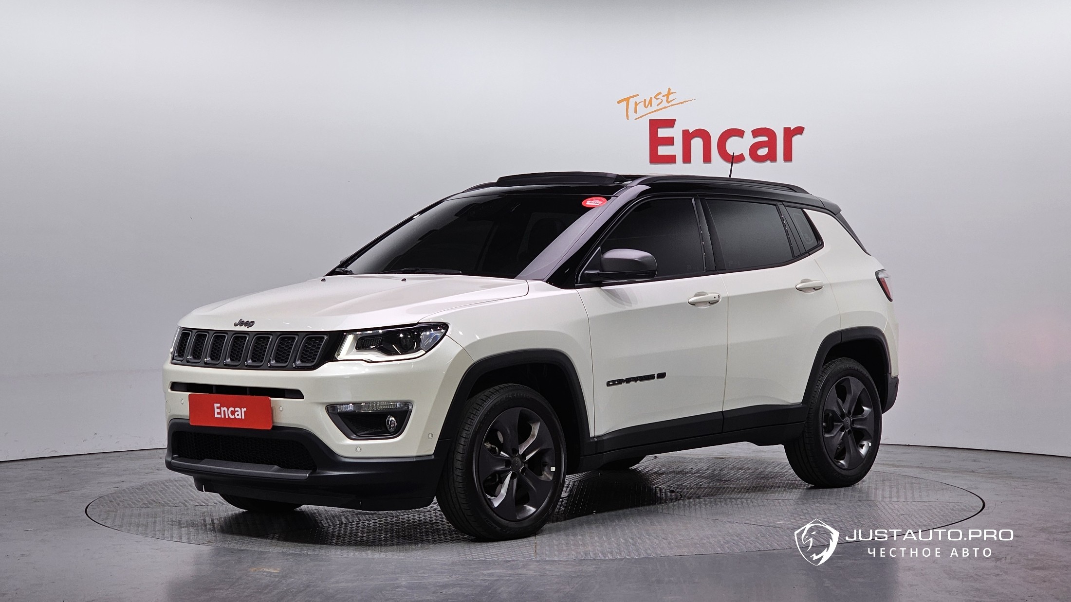 Автомобиль Jeep Compass