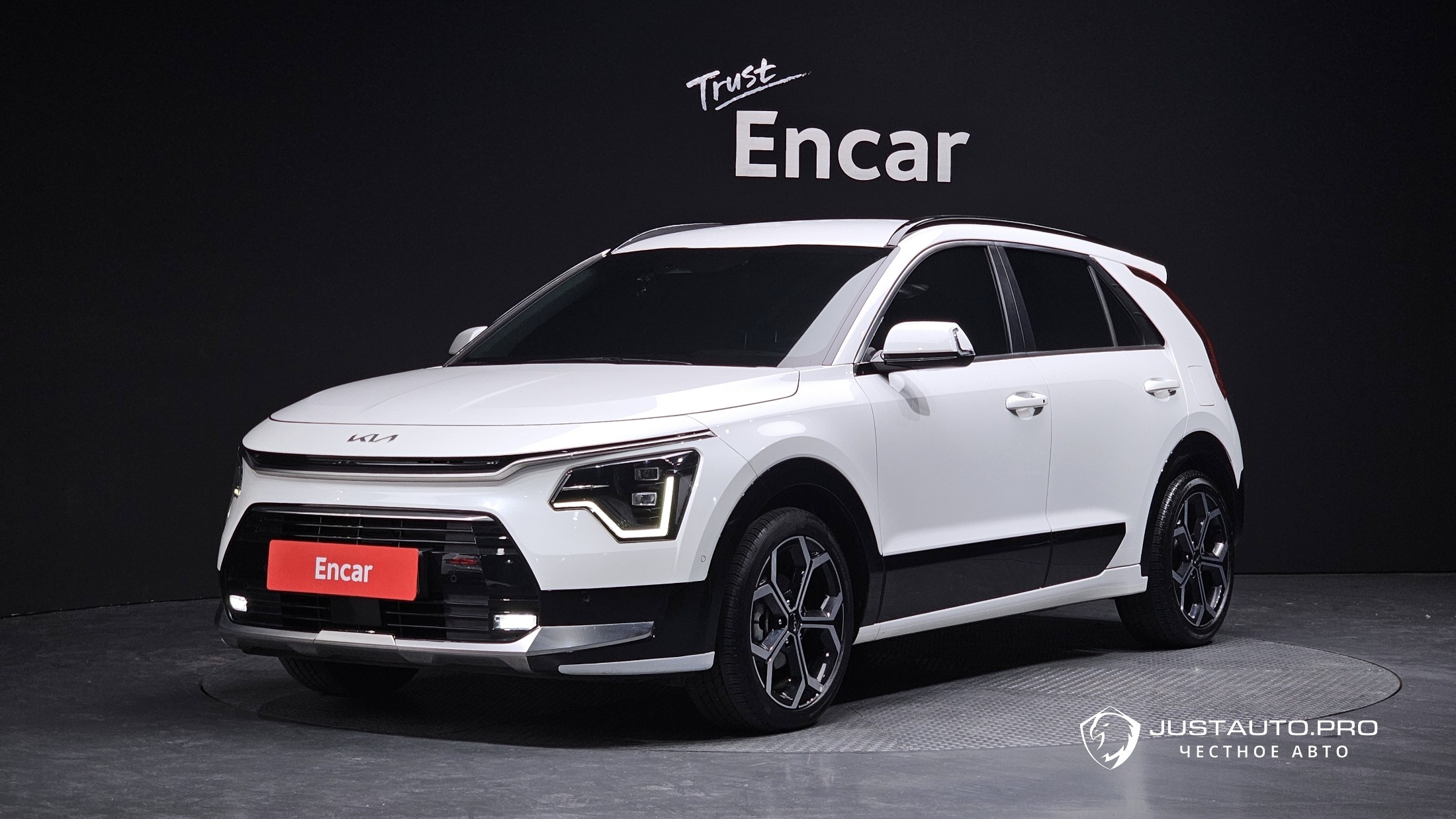Автомобиль Kia Niro