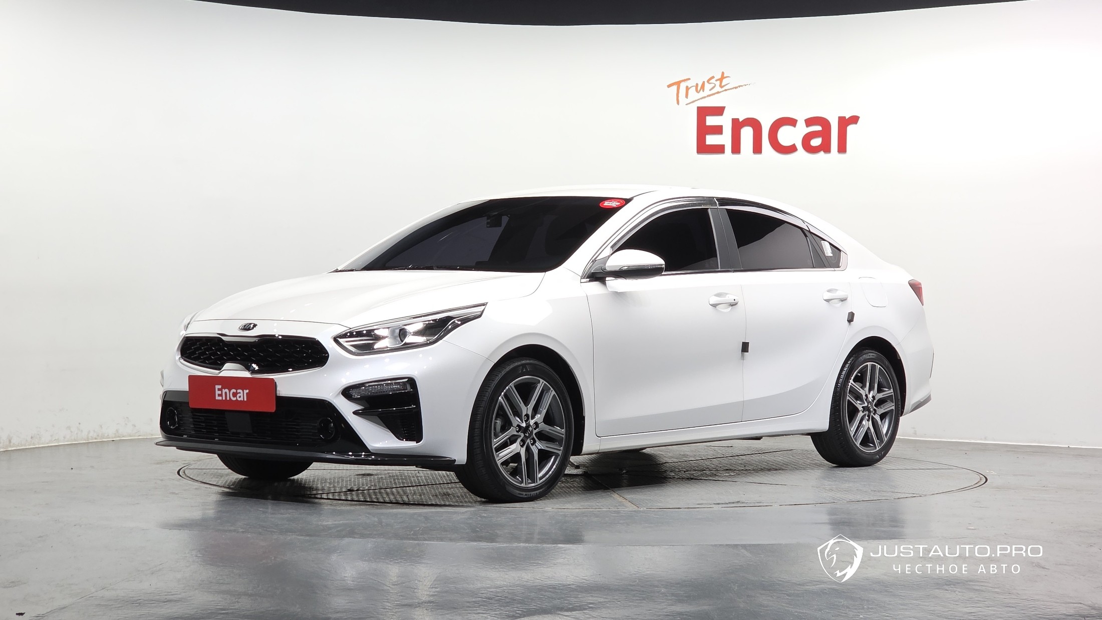 Автомобиль Kia K3