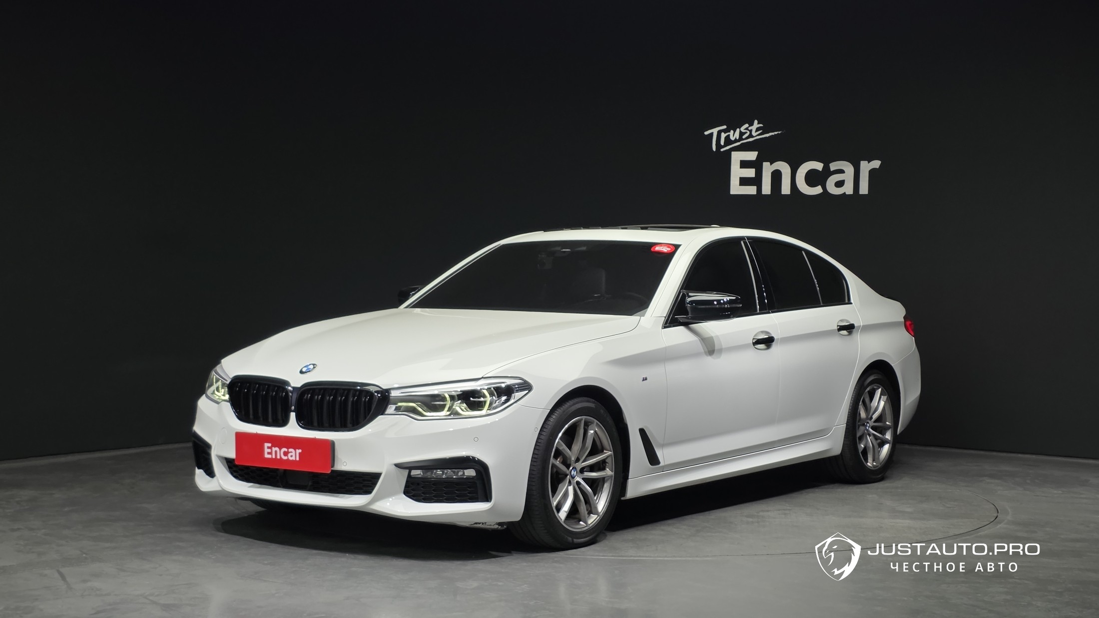 Автомобиль BMW 5-Series