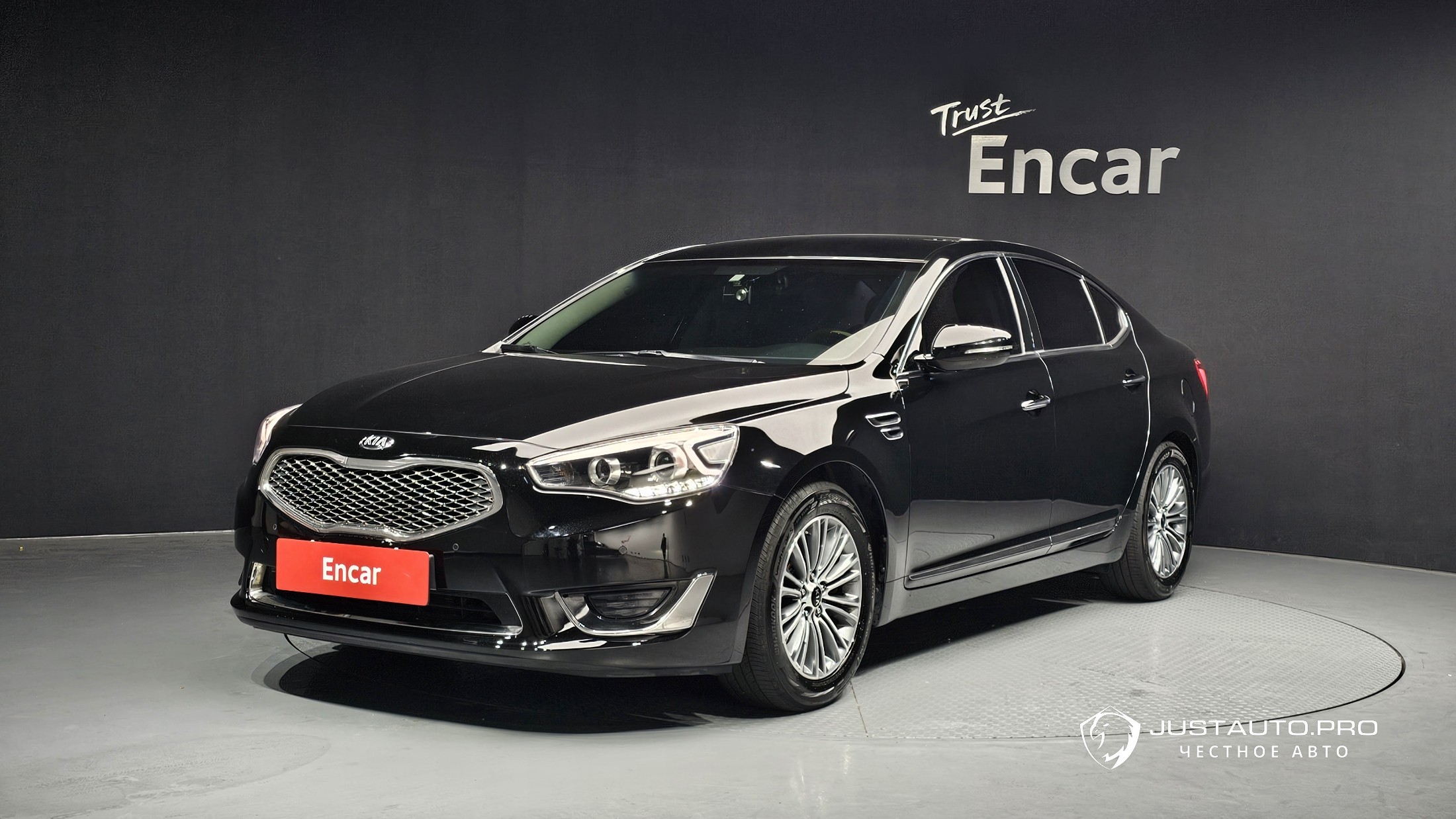 Автомобиль Kia K7