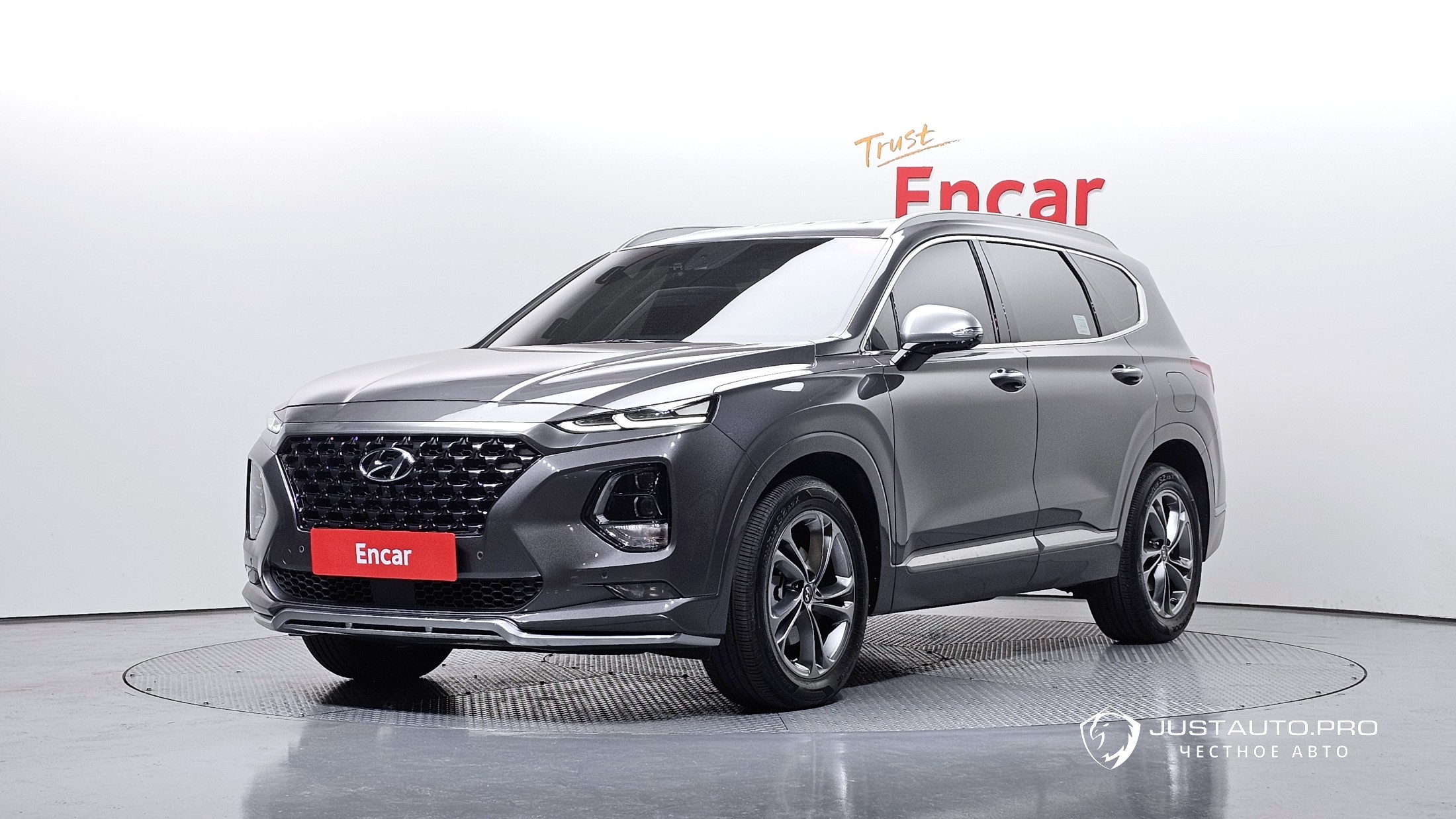 Автомобиль Hyundai Santafe