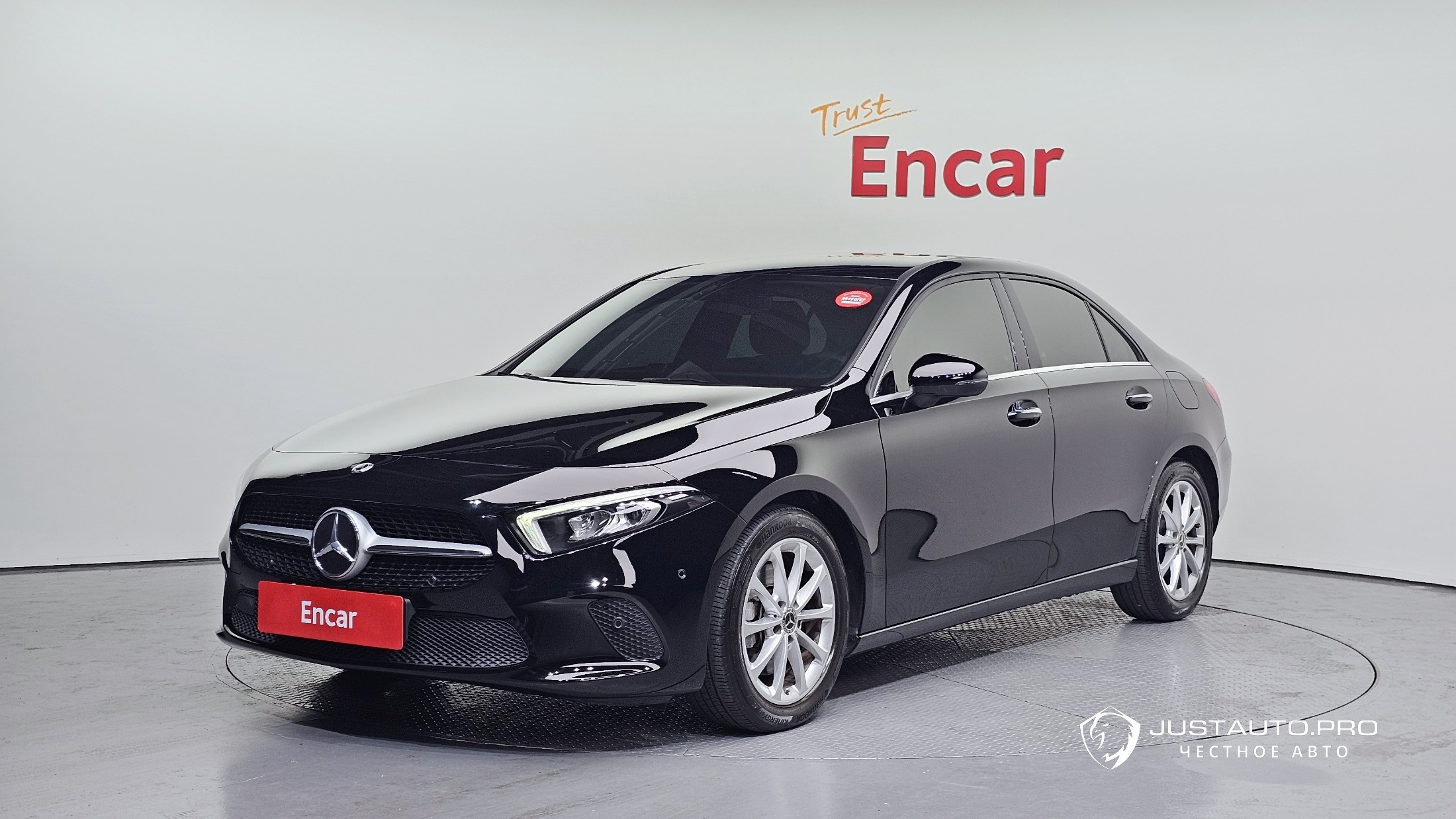 Автомобиль Mercedes-Benz A-Class