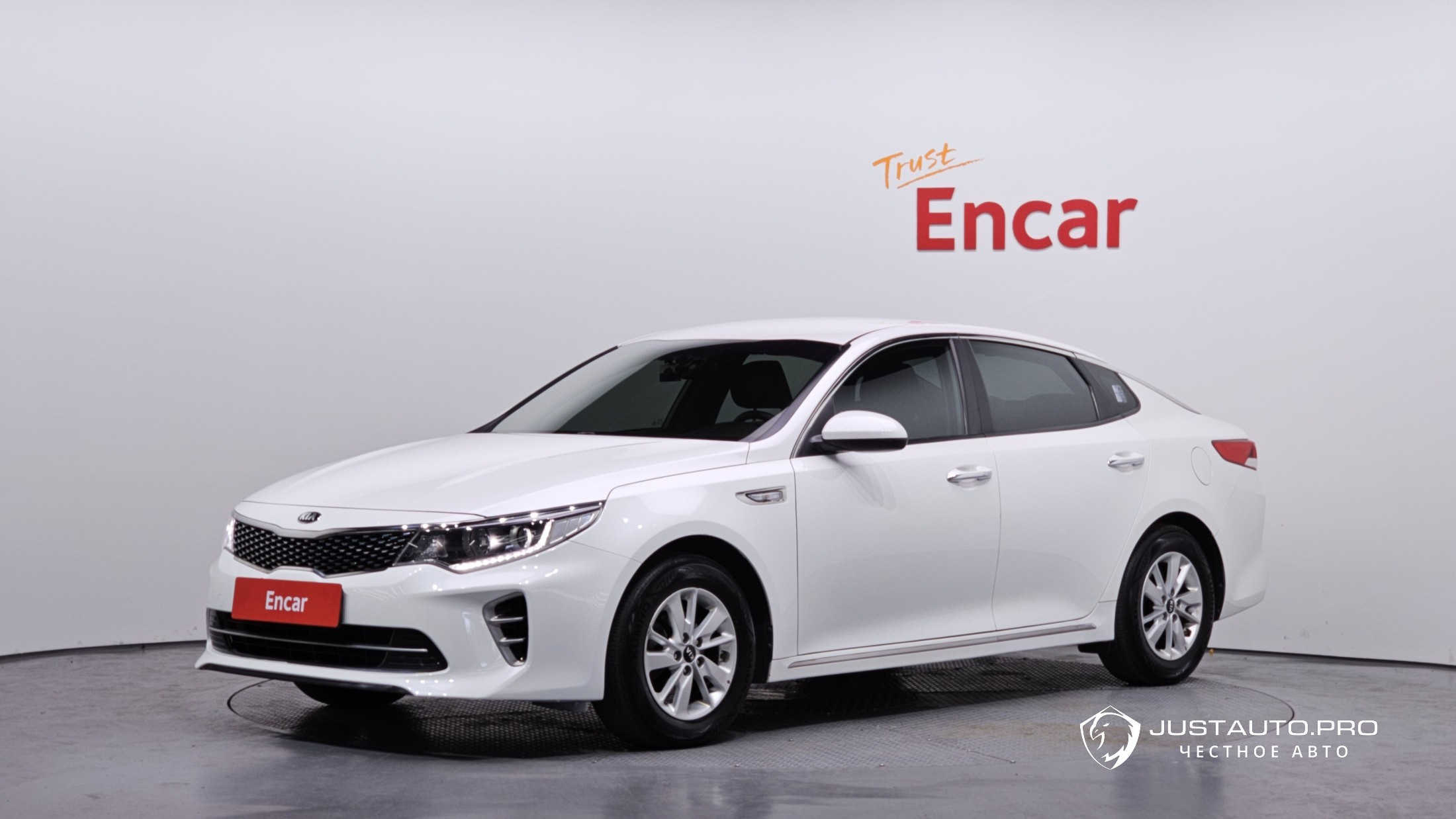 Автомобиль Kia K5
