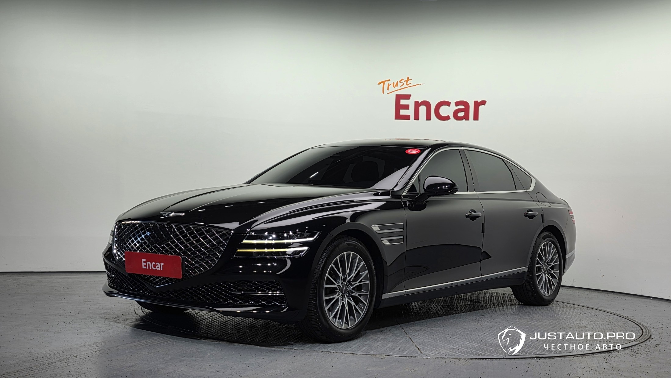 Автомобиль Genesis G80