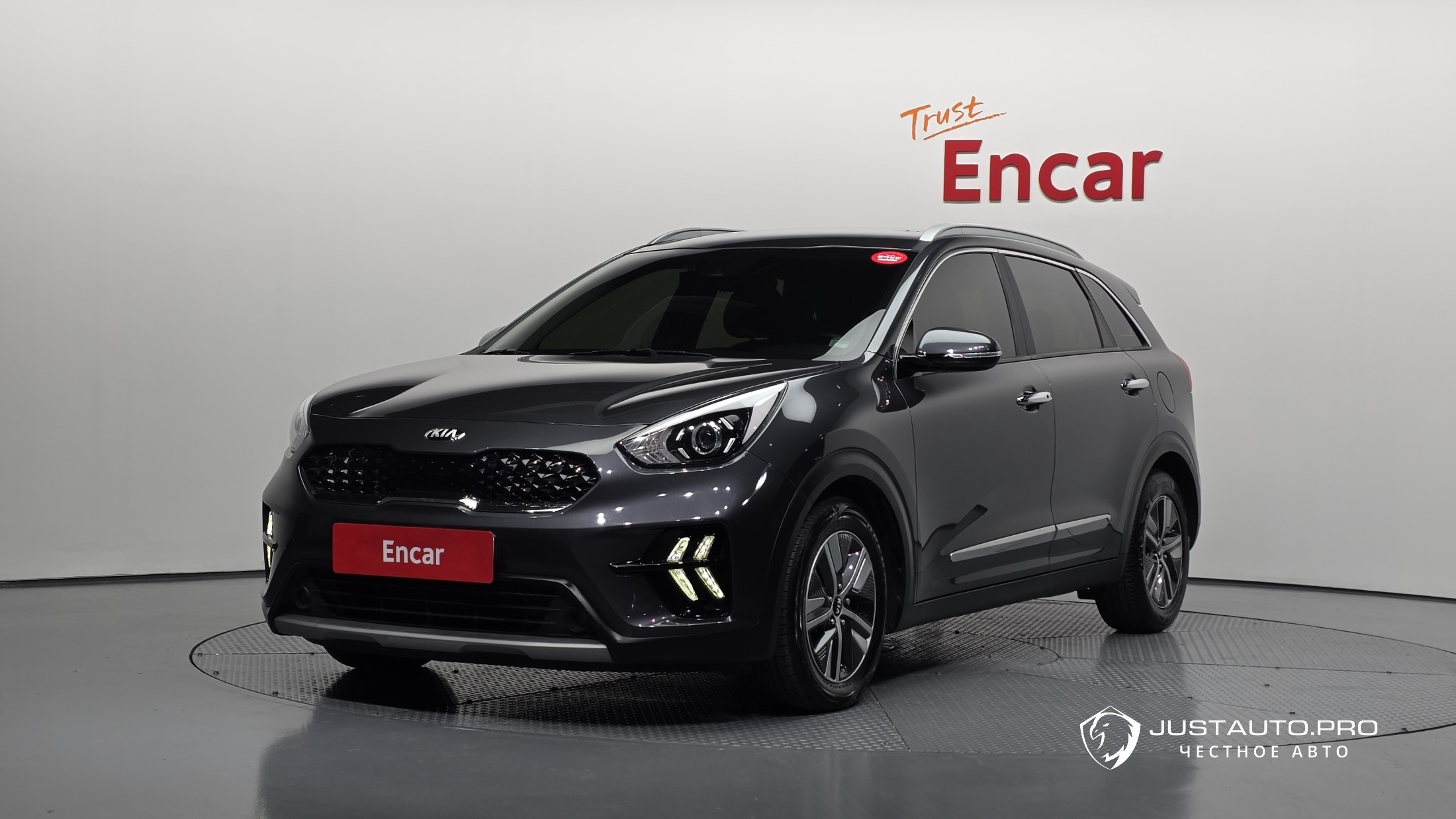 Автомобиль Kia Niro