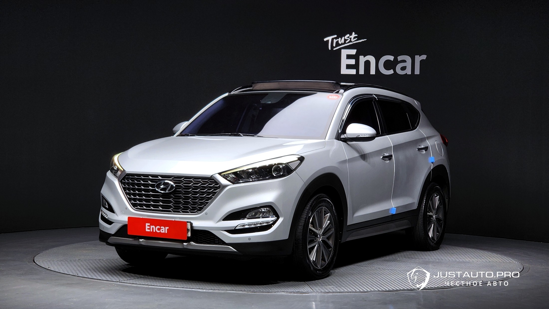 Автомобиль Hyundai Tucson