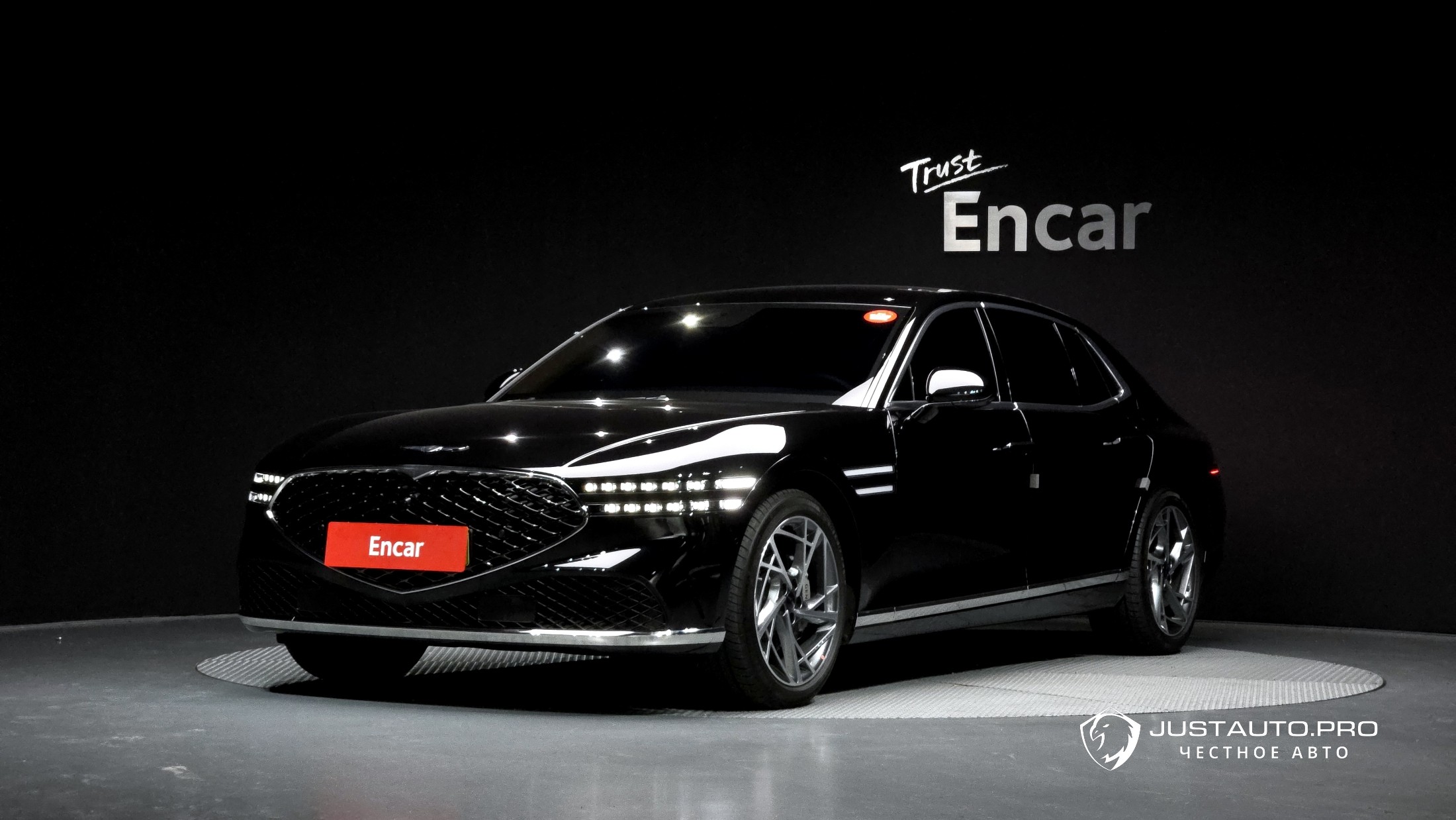 Автомобиль Genesis G90