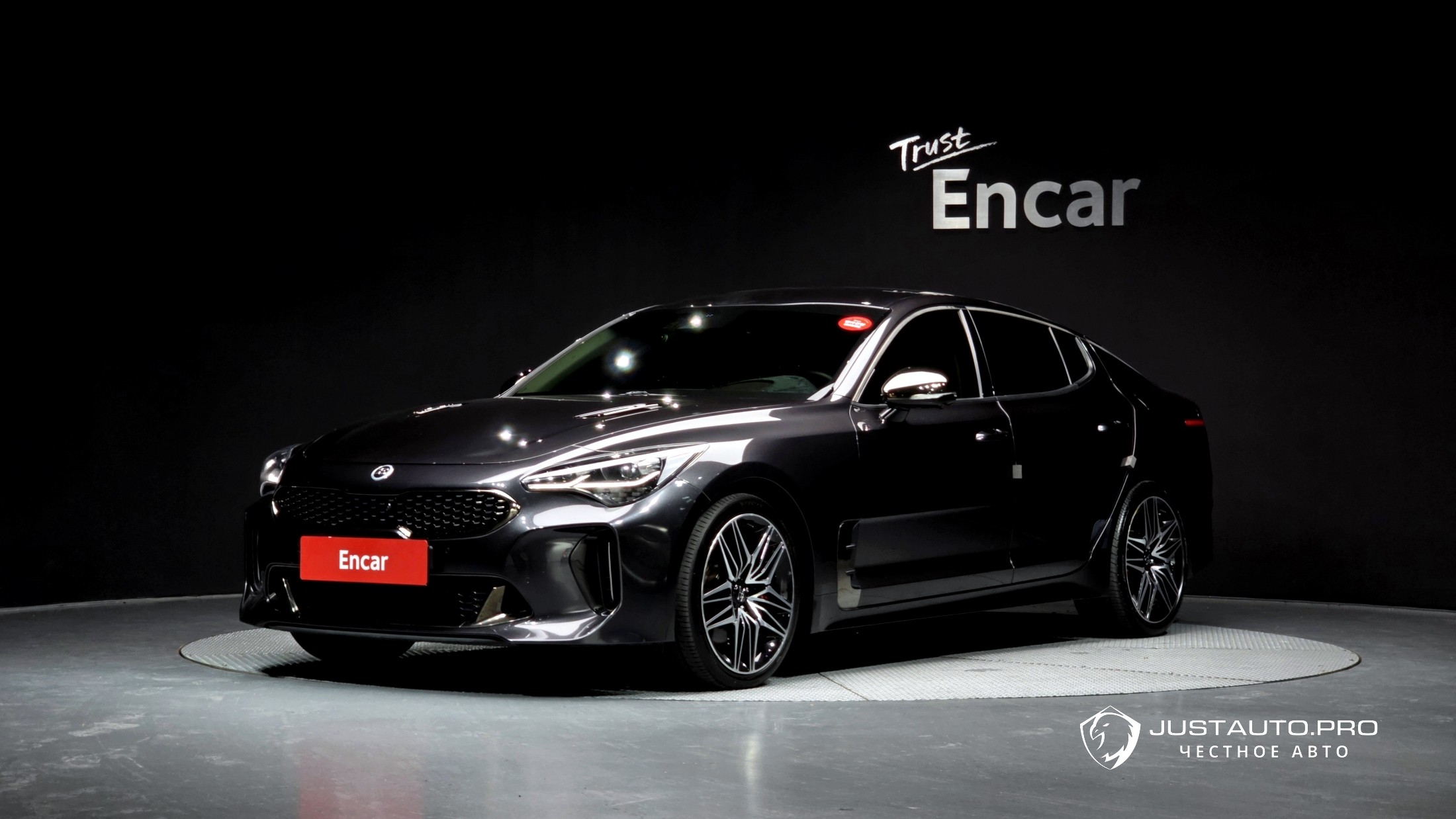 Автомобиль Kia Stinger