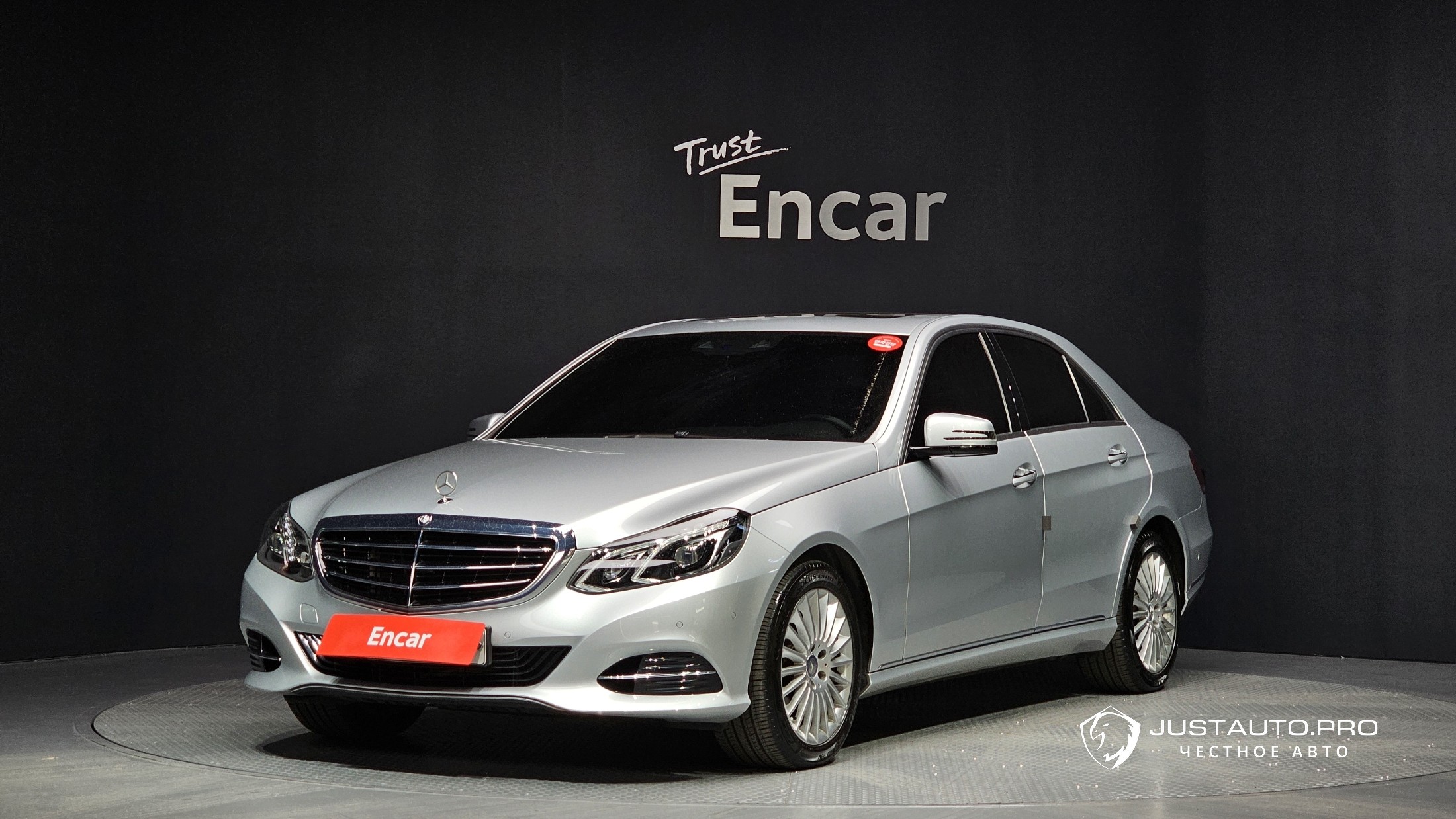 Автомобиль Mercedes-Benz E-Class