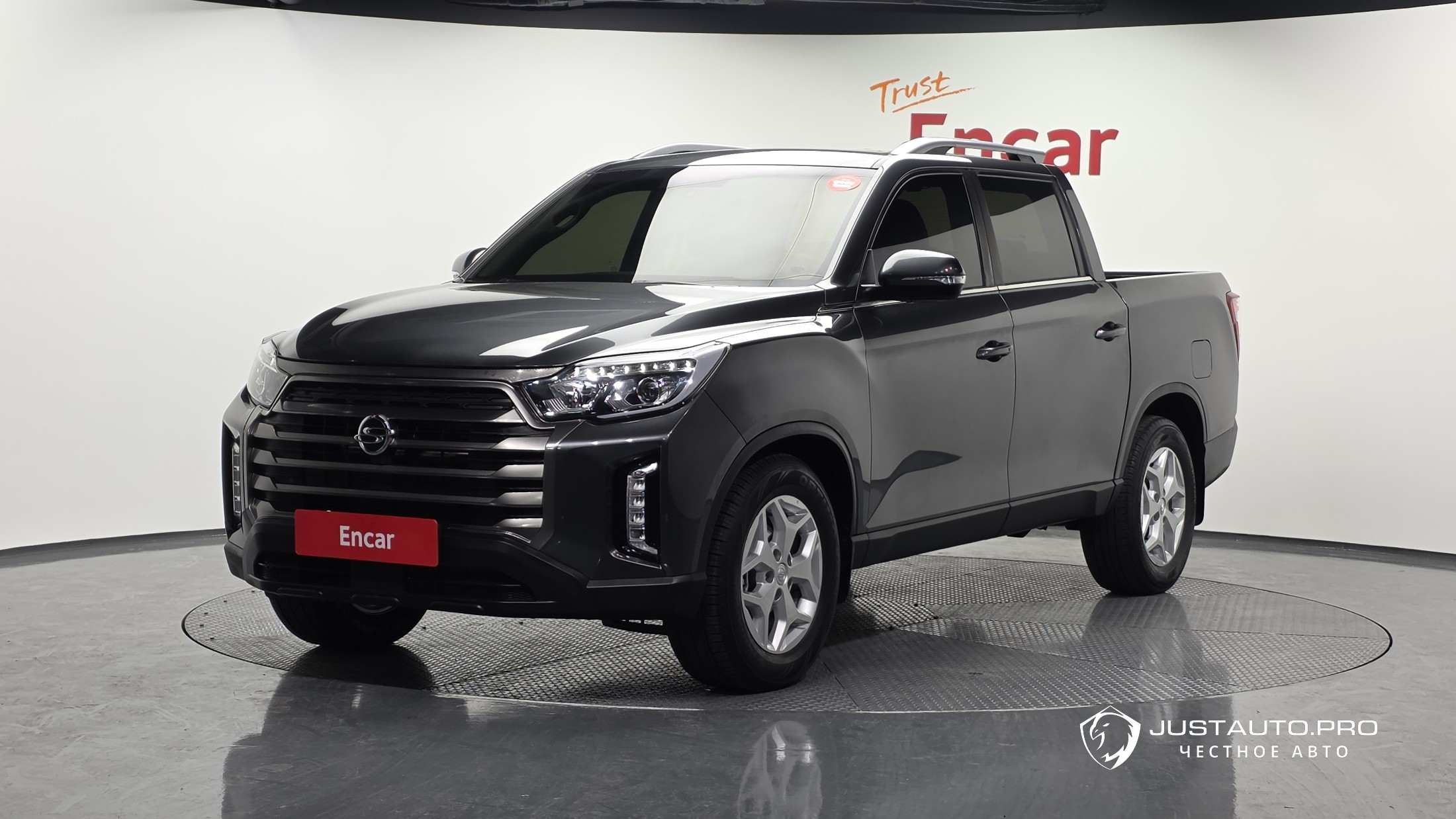 Автомобиль KG_Mobility_Ssangyong Rexton