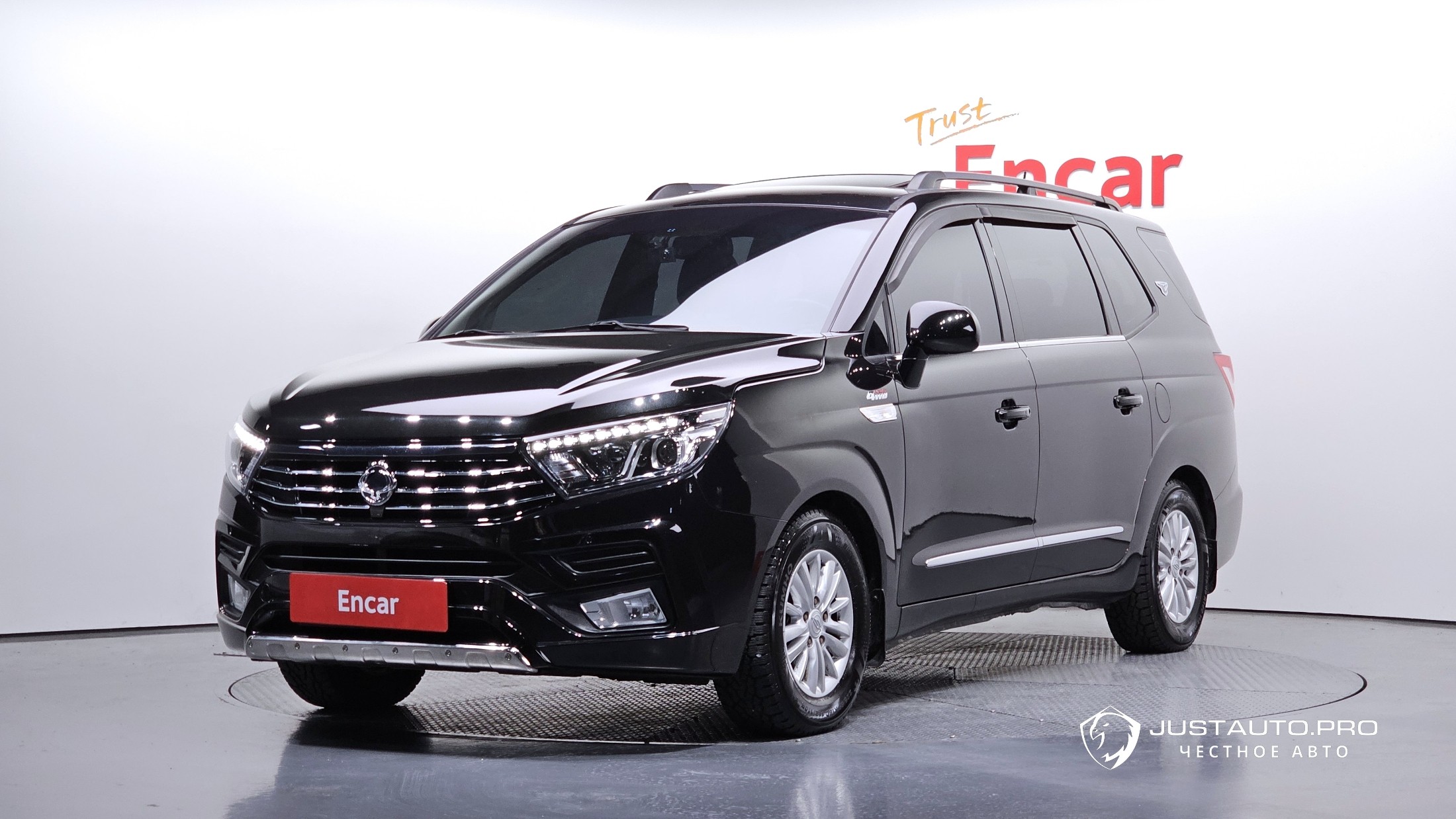 Автомобиль KG_Mobility_Ssangyong KORANDO